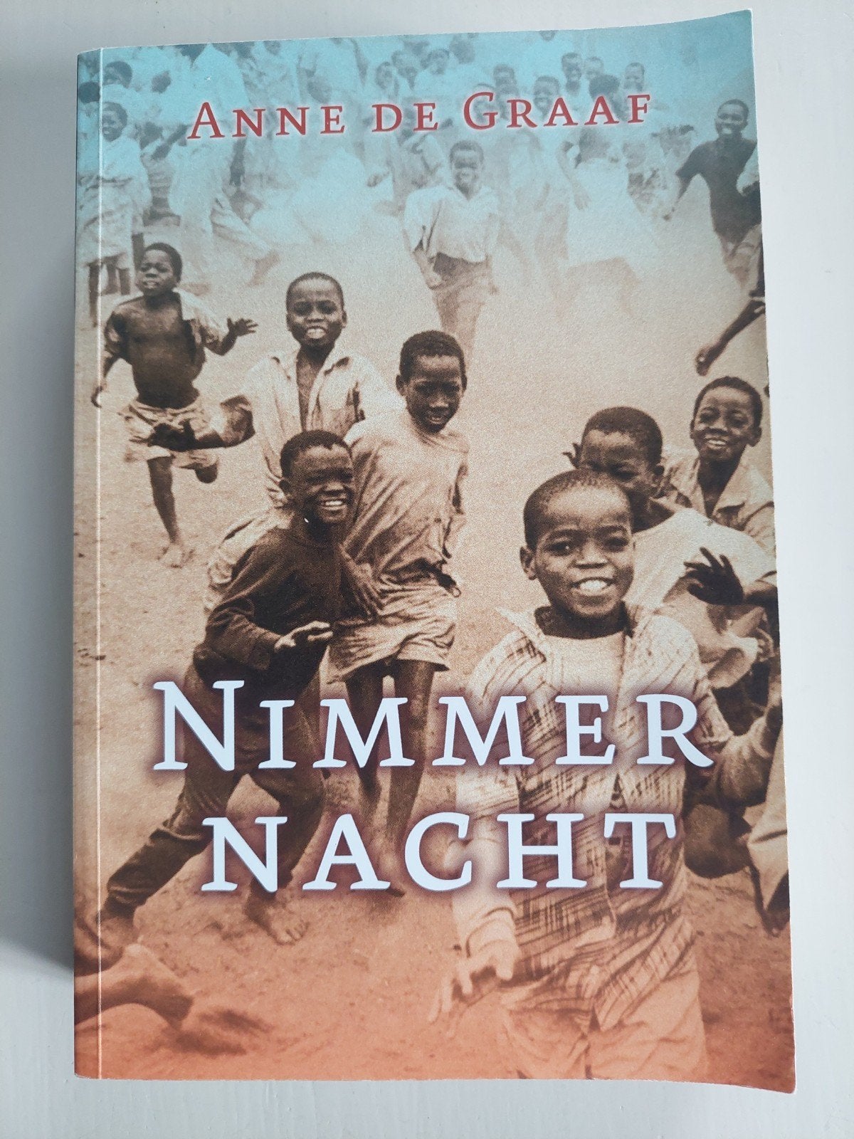 Nimmer Nacht - Anne de Graaf (Roman), Ophalen of Verzenden, Zo goed als nieuw, Anne de Graaf, Nederland