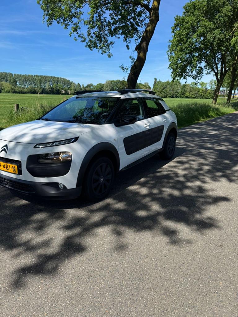 Citroën C4 Cactus 1.2 VTI 82 2015 Wit, Auto's, Citroën, Voorwielaandrijving, Stof, 1199 cc, Wit