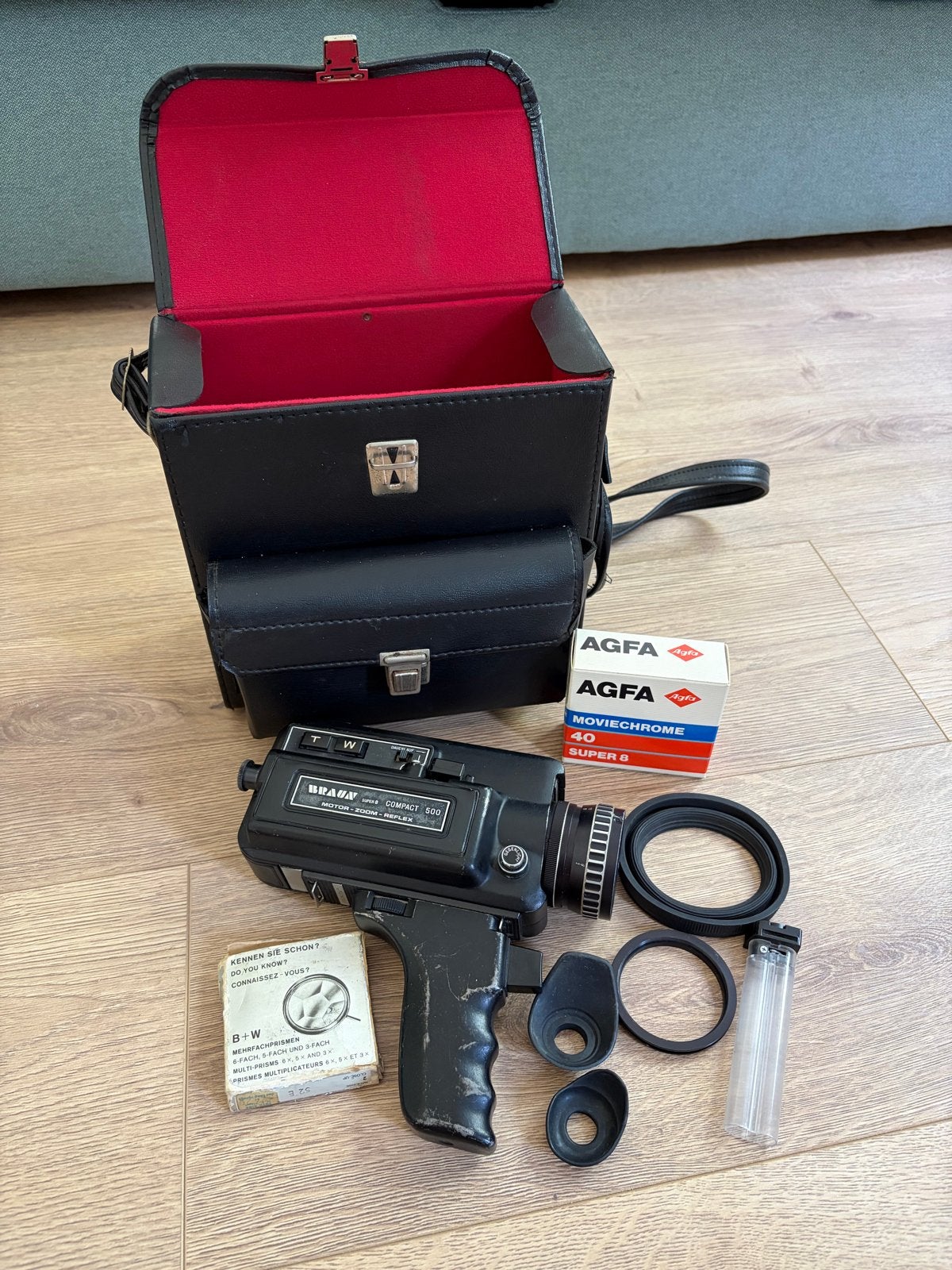 Braun Nizo Compact 500 Super 8 camera met tas en accessoires, Ophalen, 8mm, Camera