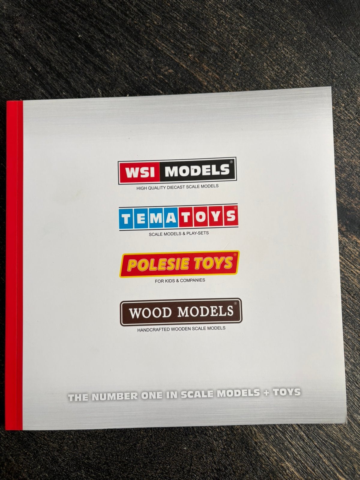 Dikke brochure WSI models 2018, Ophalen of Verzenden, 1:32 tot 1:50, Tank, Overige merken