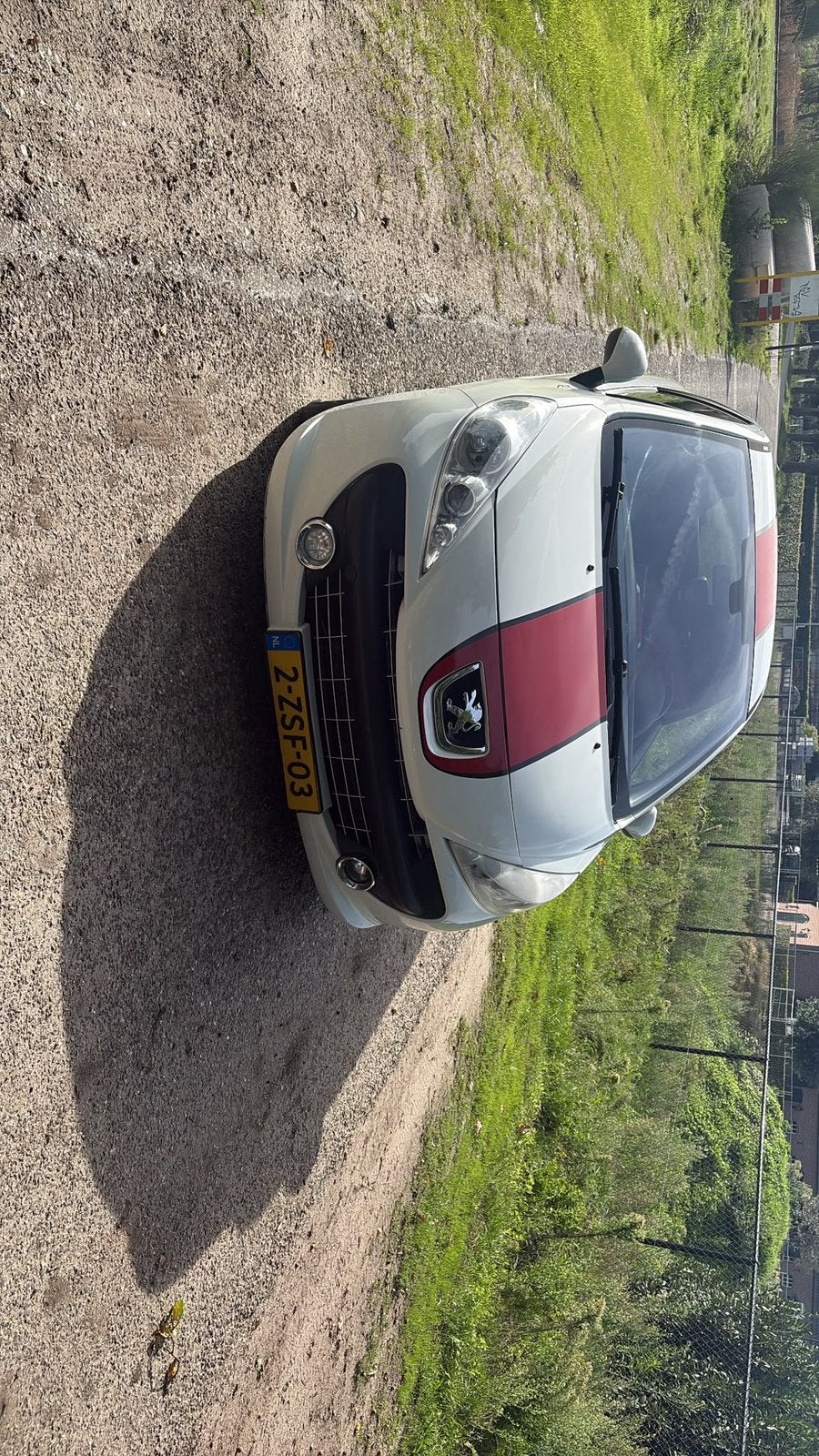 Peugeot 207 1.6 THP 16V Turbo 3DRS 2009 Wit, Auto's, Voorwielaandrijving, 4 cilinders, 4 stoelen, Wit