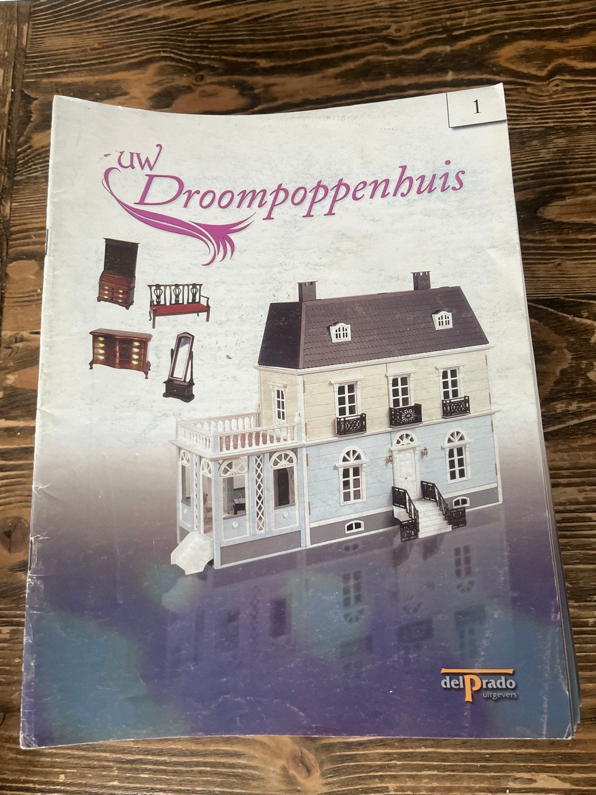 Uw Droompoppenhuis Deel 1-101 Compleet dus101  boekjes, Ophalen of Verzenden, Zo goed als nieuw, Poppenhuis