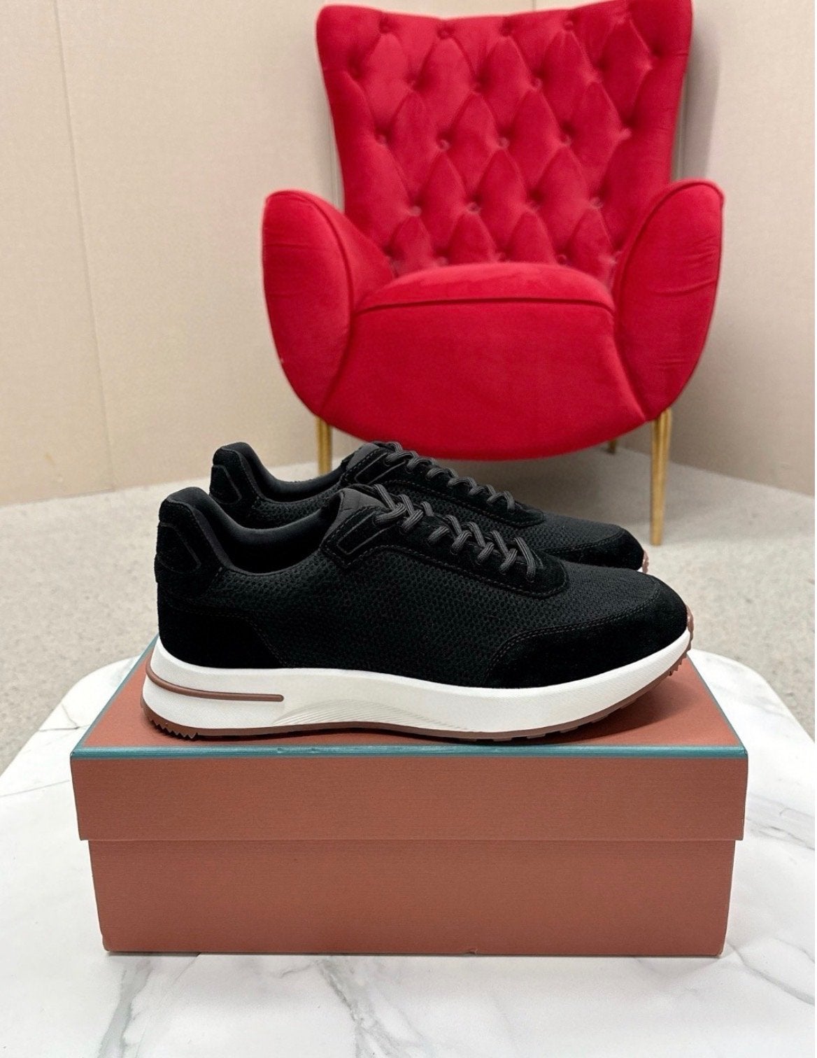 Loro Piana Weekend Walk sneakers maat 43 nieuw in doos, Ophalen of Verzenden, Zo goed als nieuw, Zwart, Sneakers of Gympen