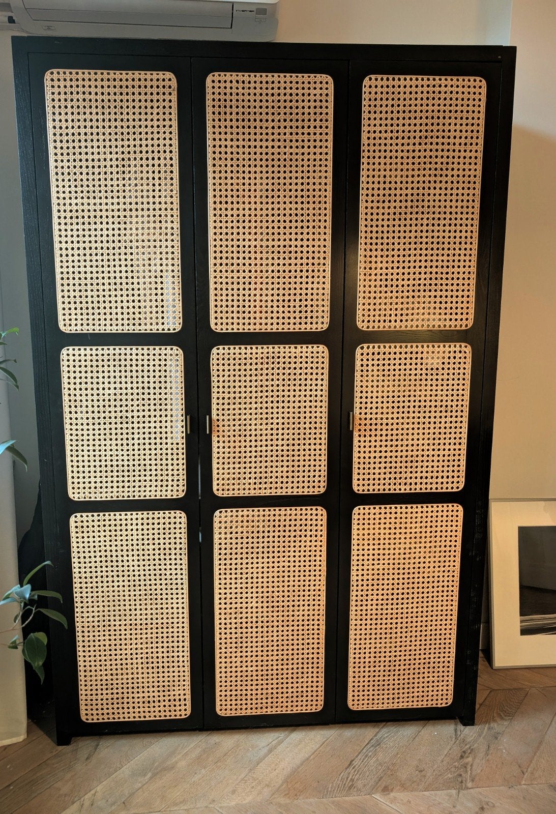 Maison du Monde Zwarte Kast met Rotan Deuren, Ophalen, Gebruikt, Overige materialen, 100 tot 150 cm