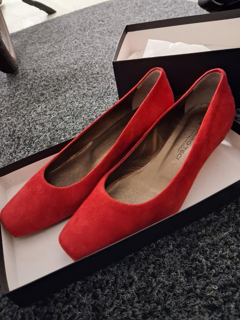 Mauro Teci Rode Suède Ballerina's - Maat 37.5, Mauro Teci, Nieuw, Rood, Ballerina's