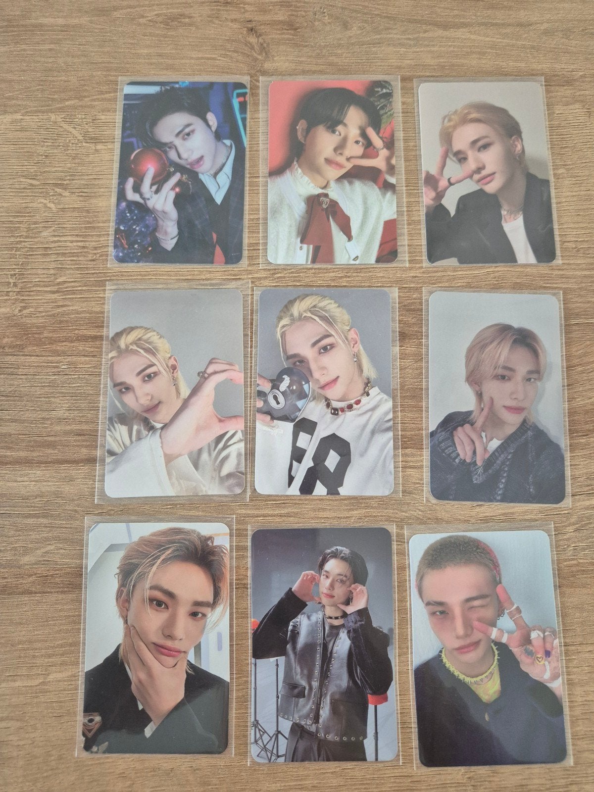 Stray kids hyunjin photocards, Ophalen of Verzenden, Zo goed als nieuw, Foto of Kaart
