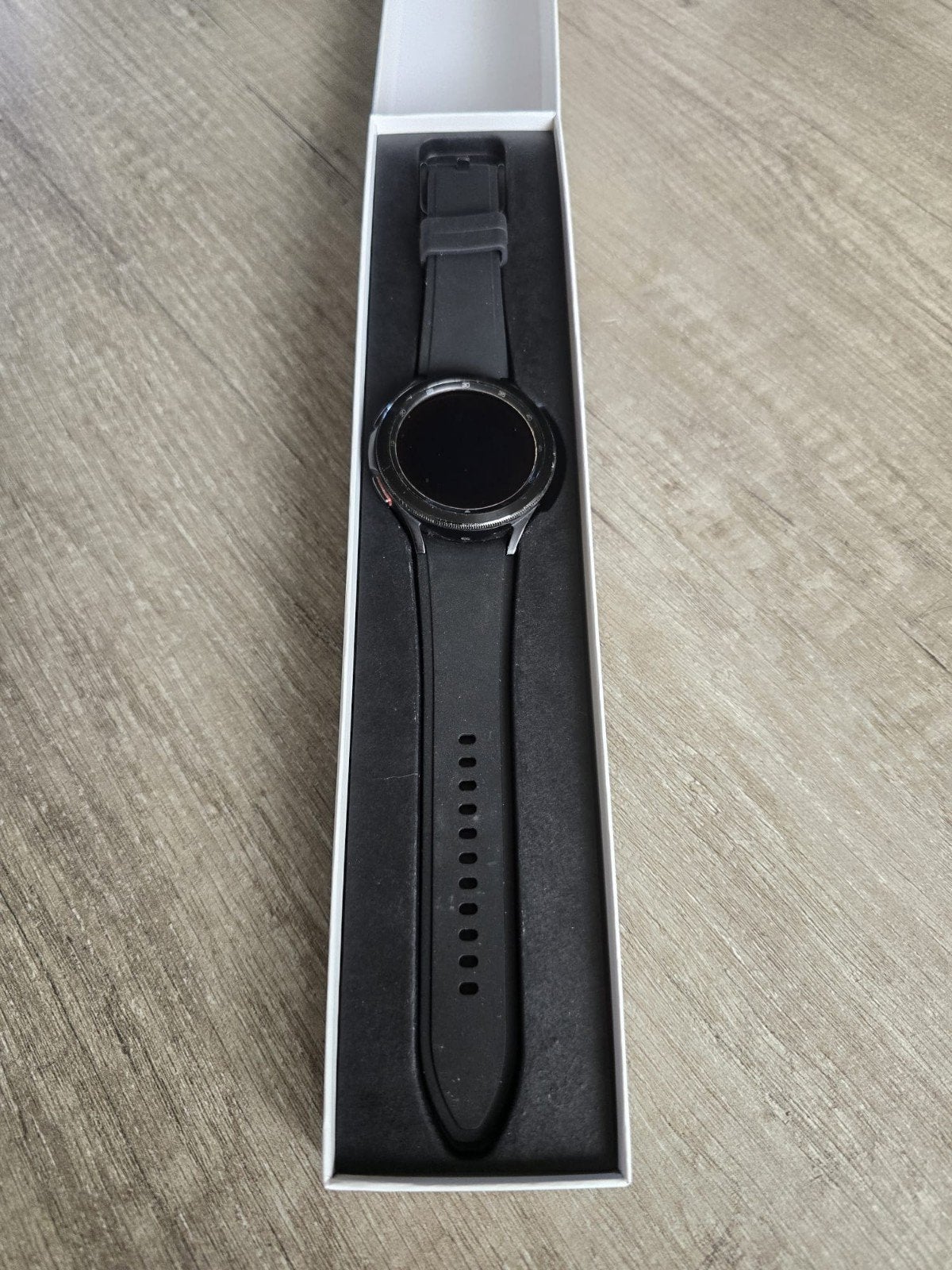 Samsung Galaxy Watch4 Classic Zwart - Nieuw in doos, Zwart, Nieuw, Ophalen of Verzenden, Samsung
