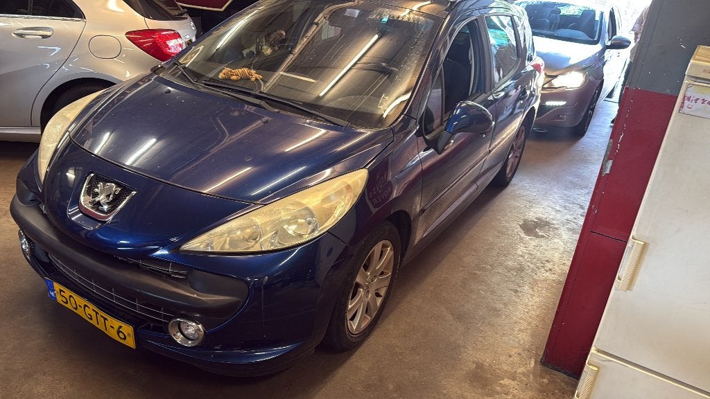 Foto 6 van Peugeot 207 1.6 16V SW AUT 2008 Blauw