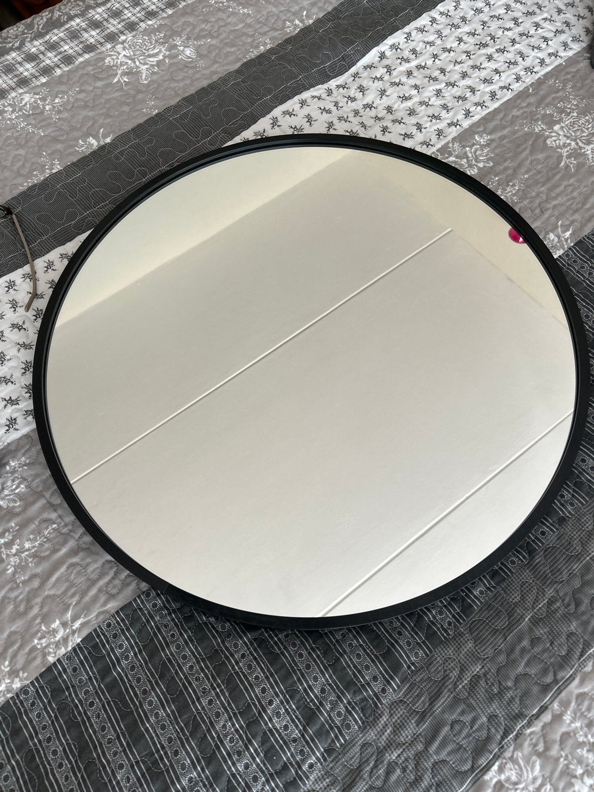 Ronde spiegel met zwarte rand, Ophalen, Rond, Zo goed als nieuw, Minder dan 100 cm