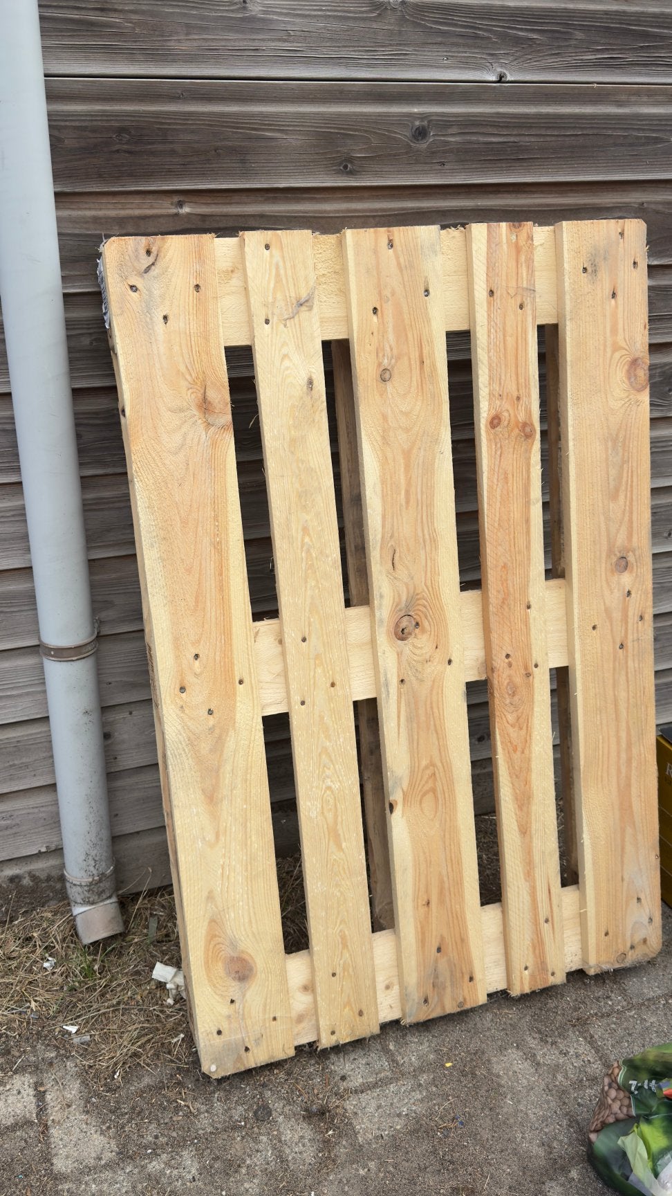 Houten pallet gratis ophalen, Ophalen, Zo goed als nieuw