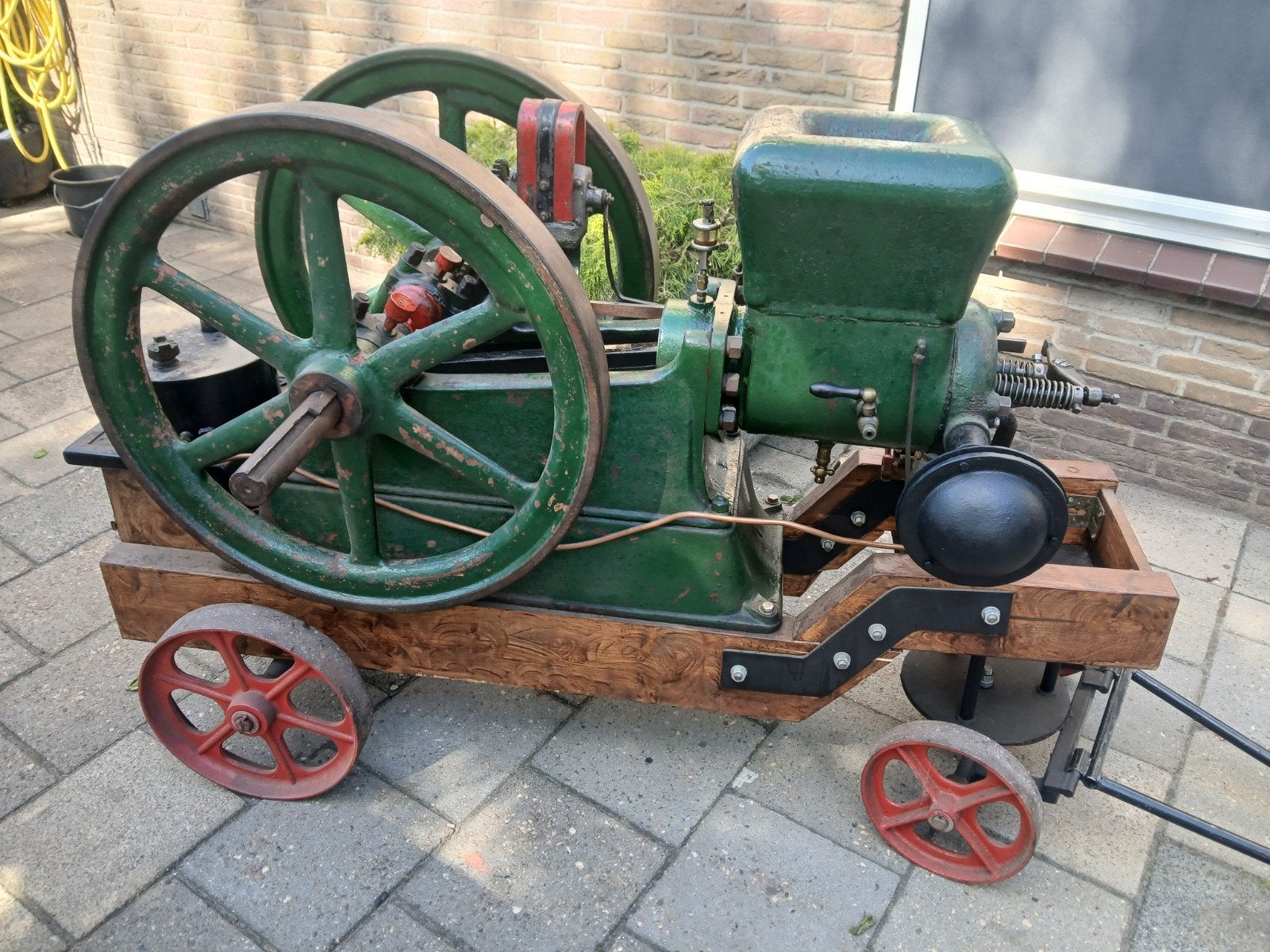 Stationaire motoren, Doe-het-zelf en Verbouw, Motoren, Ophalen, Gebruikt, Benzinemotor, Minder dan 1400 rpm