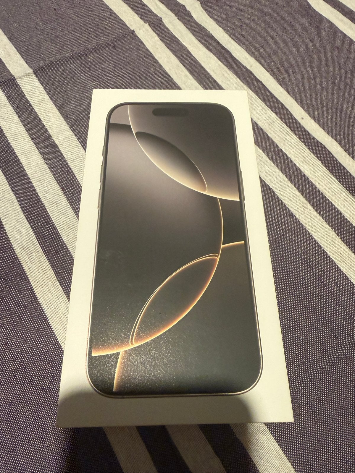 Apple iPhone 16 Pro 128GB - Nieuw in doos, Telecommunicatie, 128 GB, Zwart, Nieuw, Zonder simlock