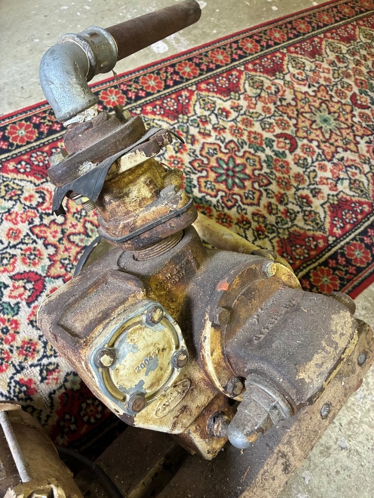 Oude tandwielpomp, Tuin en Terras, Waterpompen, Ophalen, Gebruikt, Handmatig, Overige typen