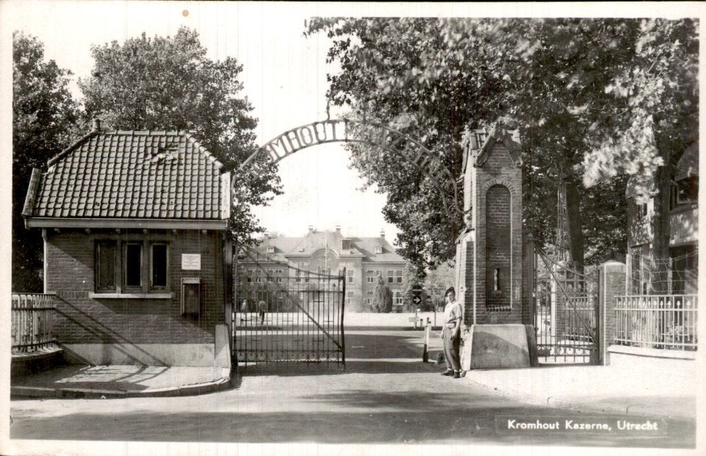 Utrecht - Kromhout Kazerne - Poort, Ophalen of Verzenden, 1920 tot 1940, Ongelopen, Utrecht