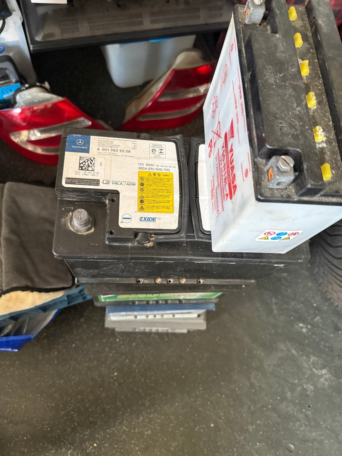 Diverse auto- en motoraccu's te koop, Ophalen, Gebruikt, Mercedes-Benz