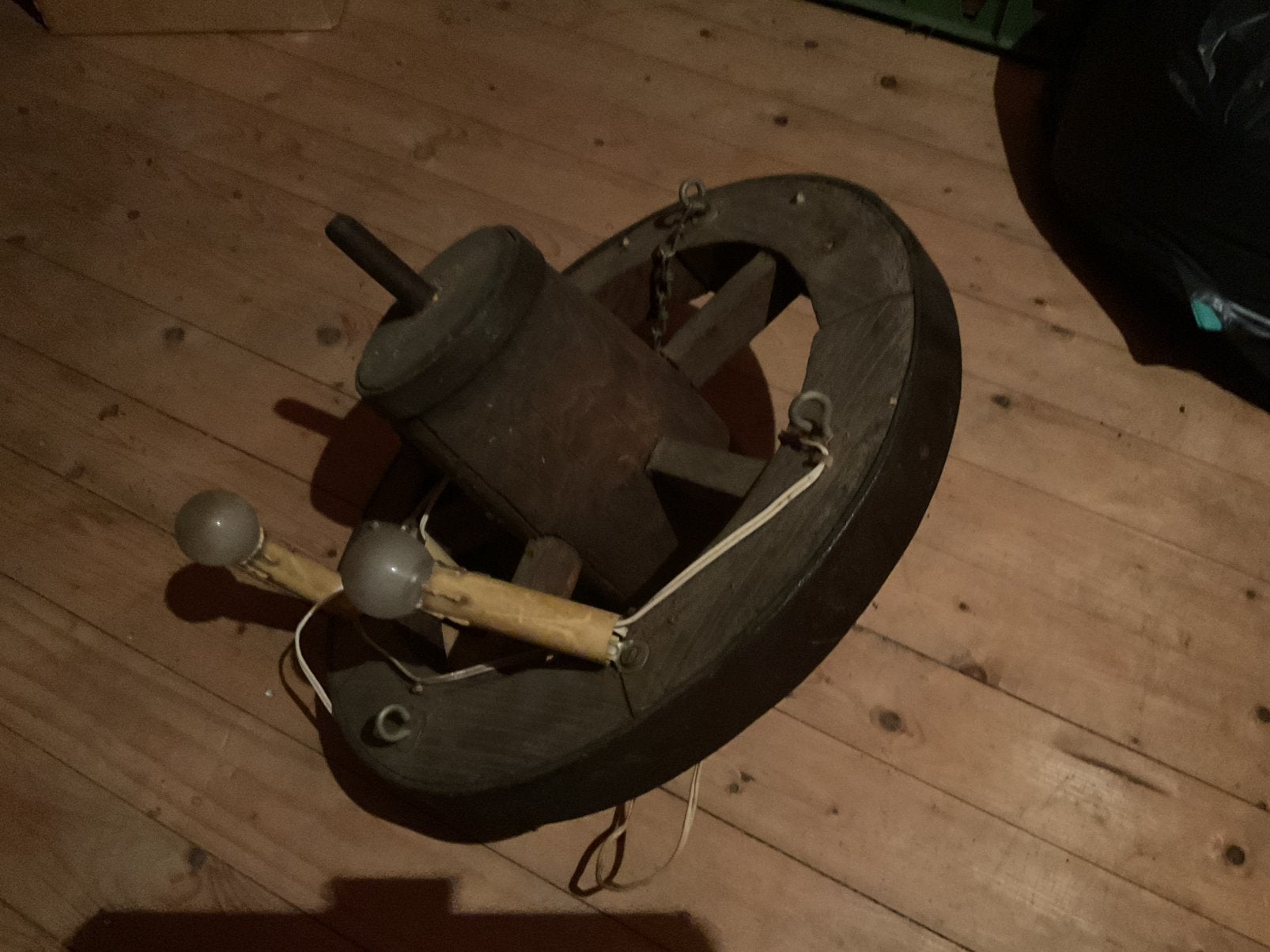 Houten oud kruiwagenwiel, Antiek en Kunst, Ophalen