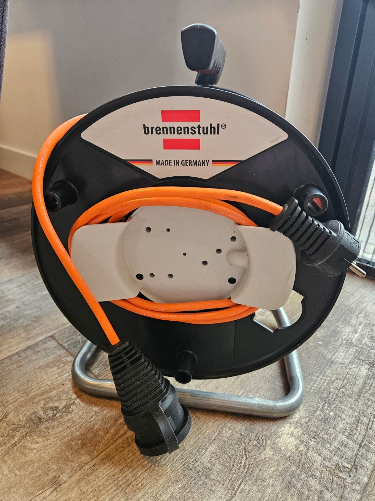 Brennenstuhl kabelhaspel met 10m buitenverlengkabel, Ophalen, Zo goed als nieuw, Kabel of Snoer