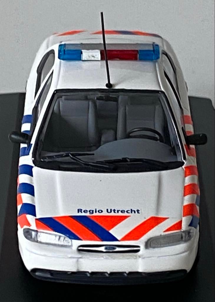 Ford Mondeo Politie Regio Utrecht schaalmodel, Ophalen of Verzenden, Zo goed als nieuw, Auto, Overige merken