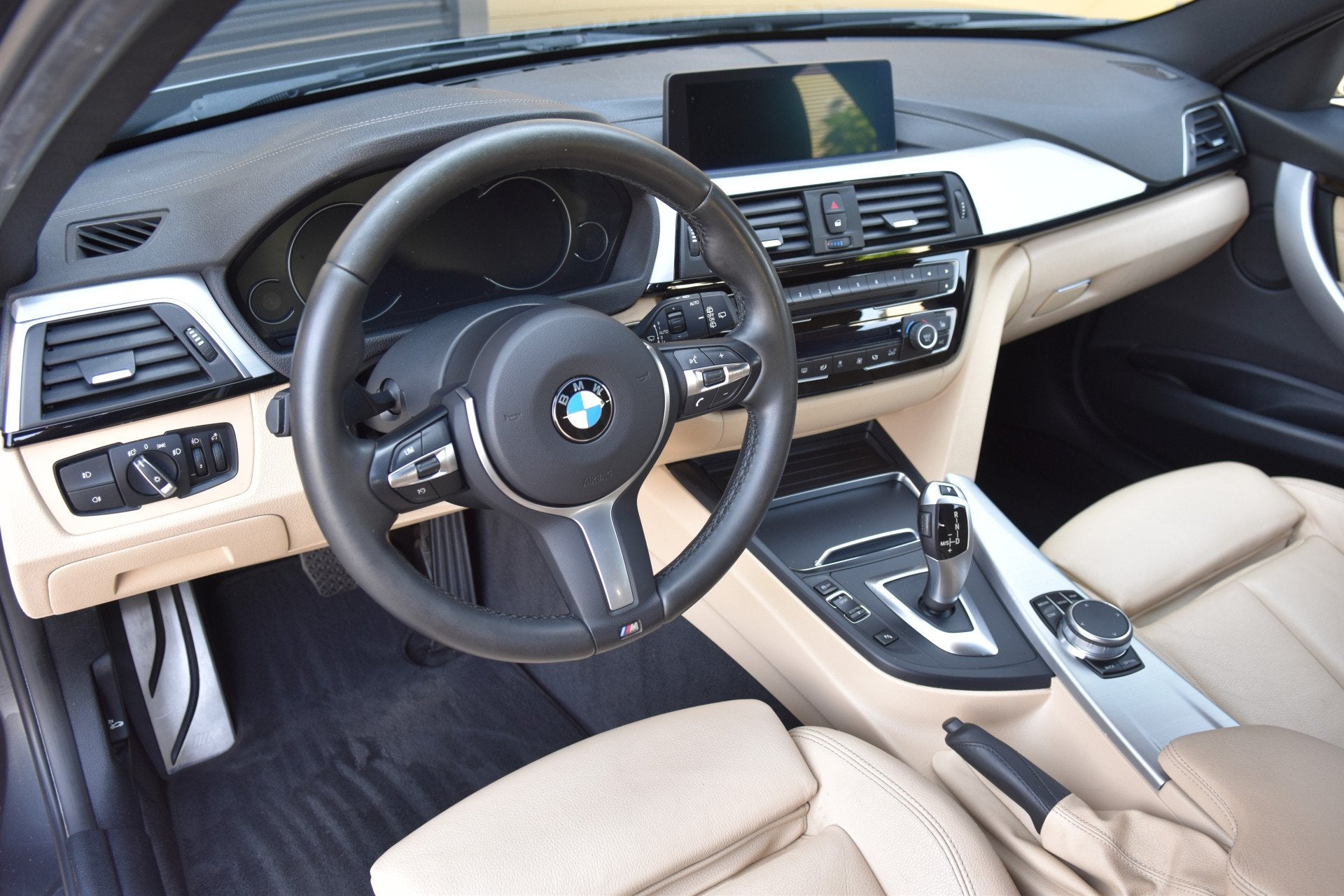 BMW 3 Serie Touring 318i M Sport Corporate Lease * M-Pakket, Automaat, Gebruikt, Met garantie (alle), 1465 kg