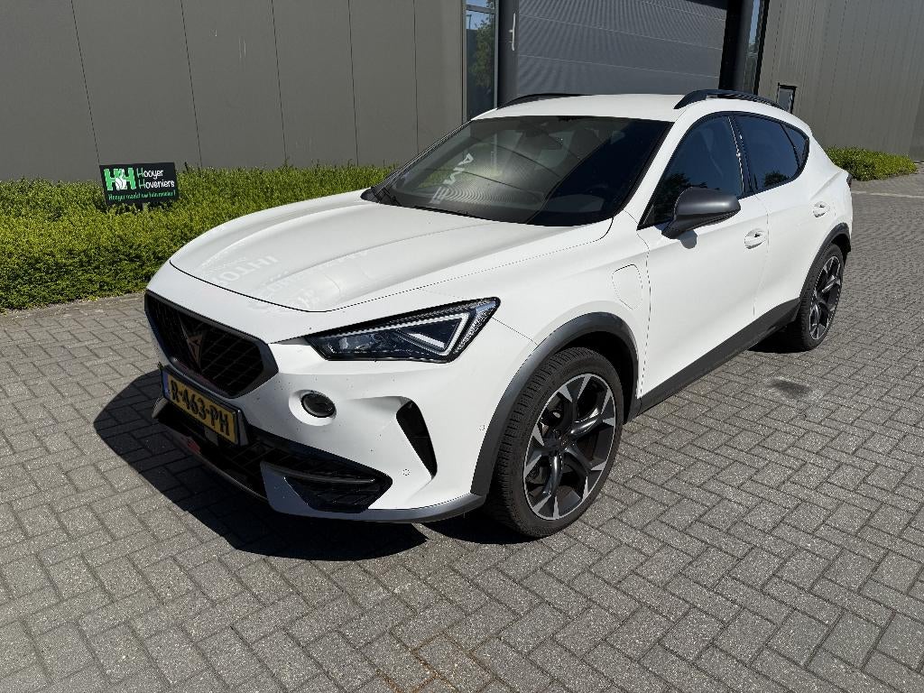 Cupra Formentor 1.4 E-hybrid 245pk Dsg-6 2021 Wit, Auto's, Cupra, 4 cilinders, Formentor, Leder en Stof, Wit