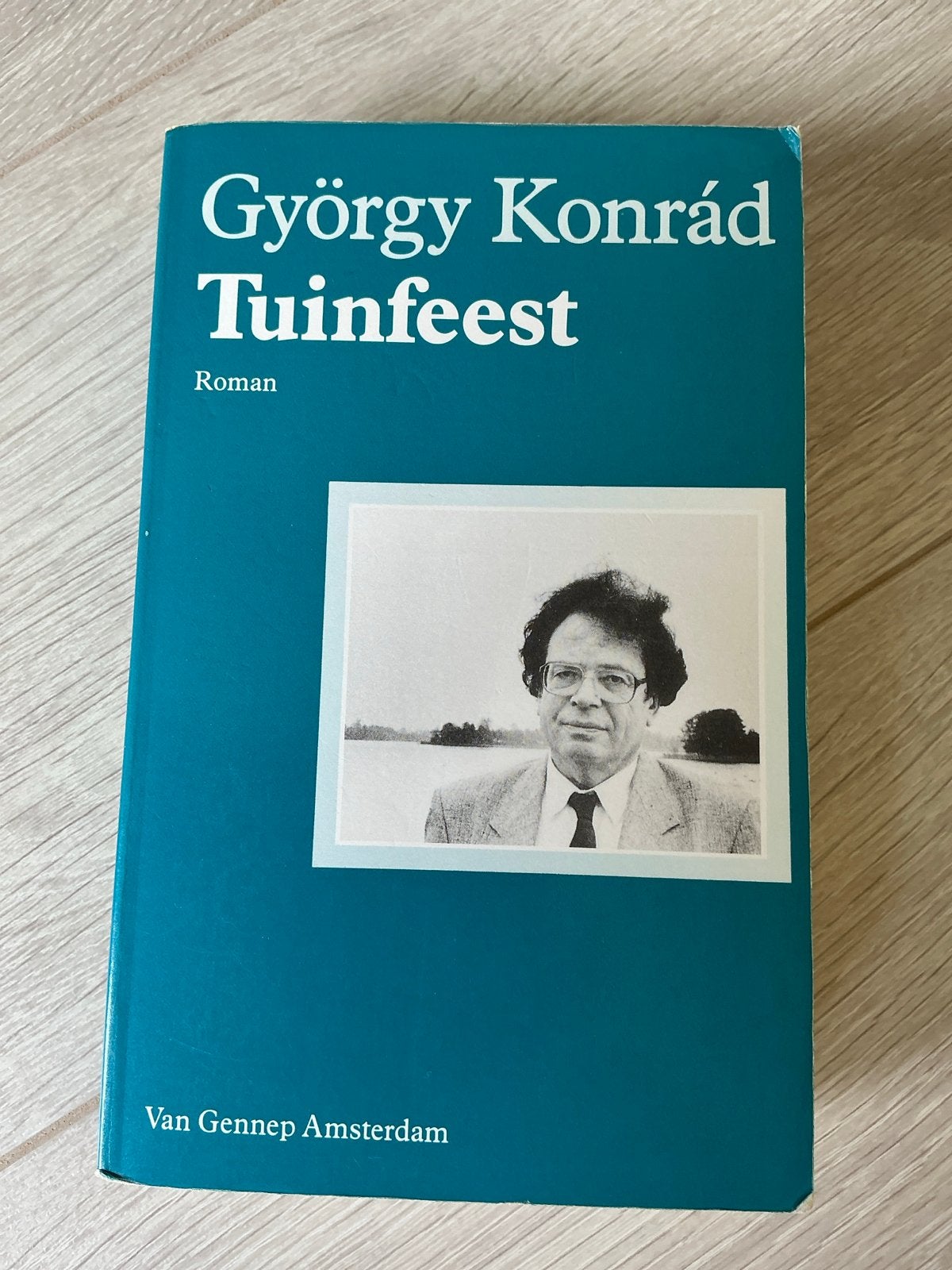 György Konrád - Tuinfeest (Roman), Ophalen of Verzenden, Gelezen, Europa overig