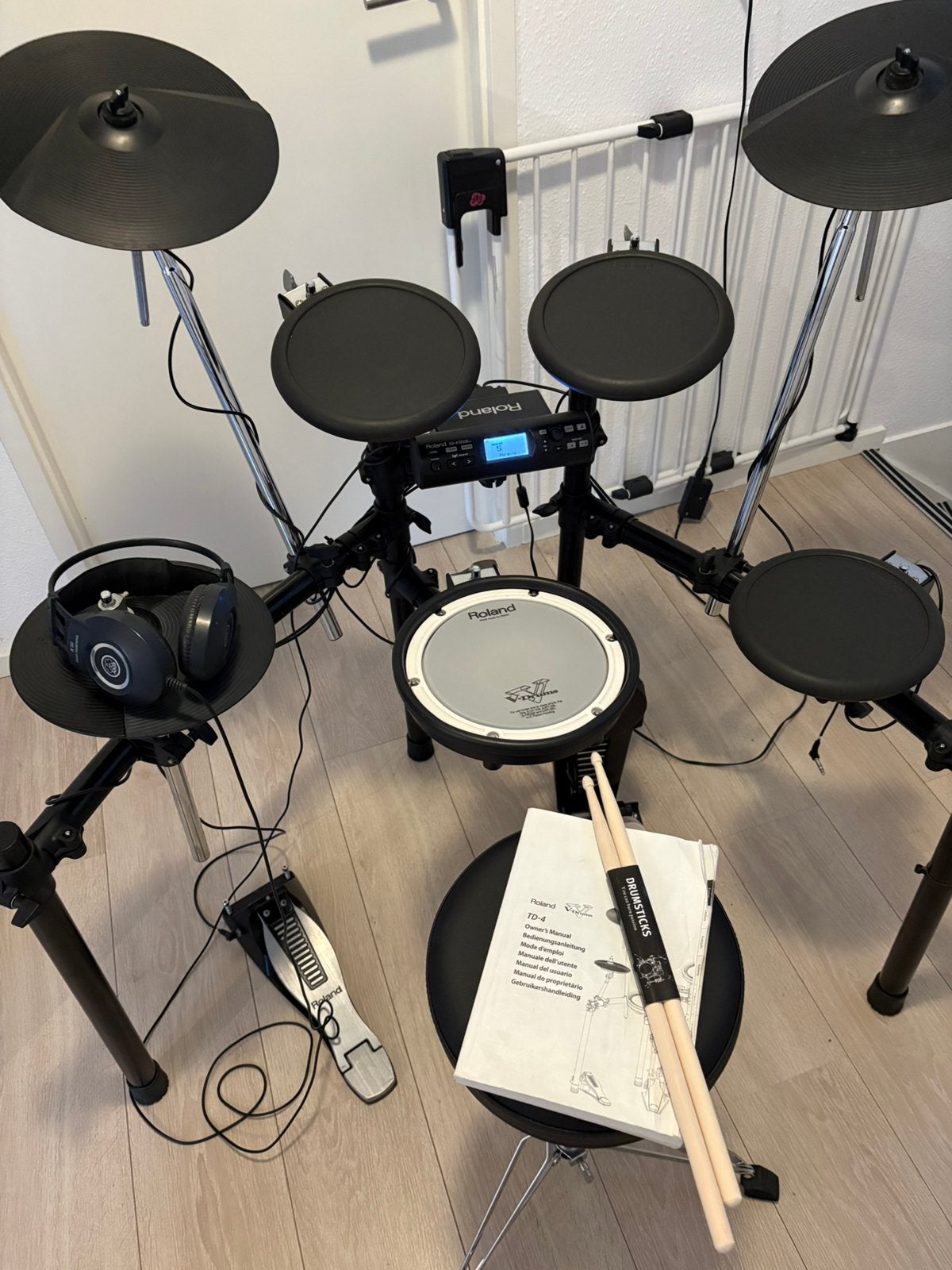 Roland TD-4 v-drum “complete set”, Muziek en Instrumenten, Ophalen, Zo goed als nieuw, Roland, Elektronisch