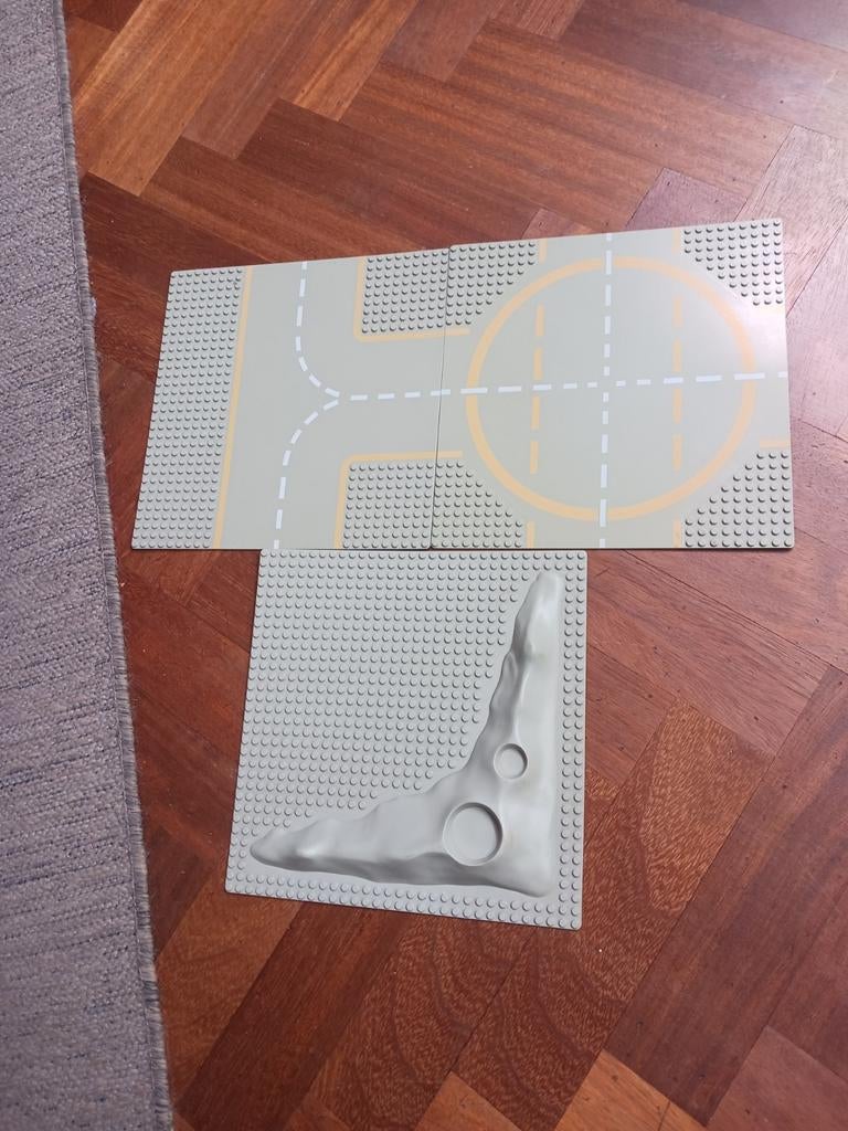 Lego grondplaten: vliegveld en maanlandschap, Kinderen en Baby's, Speelgoed | Duplo en Lego, Lego, Ophalen of Verzenden, Meerdere sets