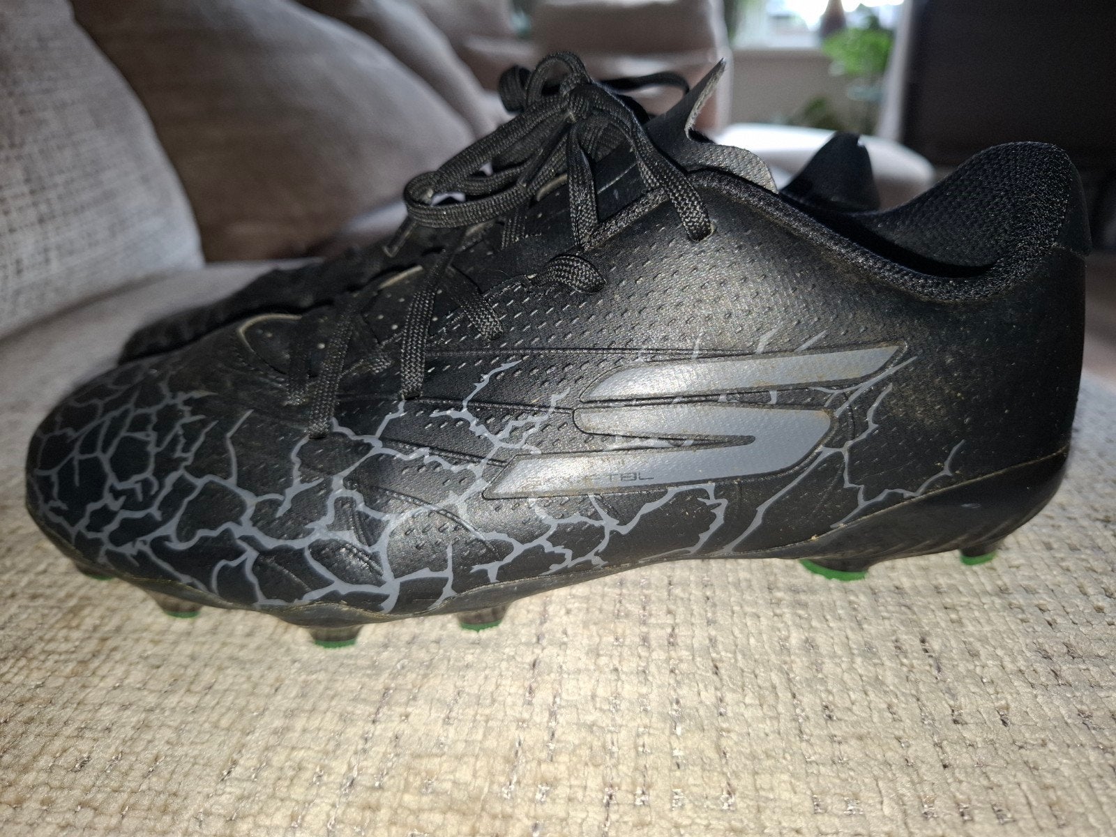 Zo goed als nieuwe Sketchers voetbalschoenen - Maat 36, Sport en Fitness, Maat XS of kleiner, Ophalen of Verzenden, Zo goed als nieuw
