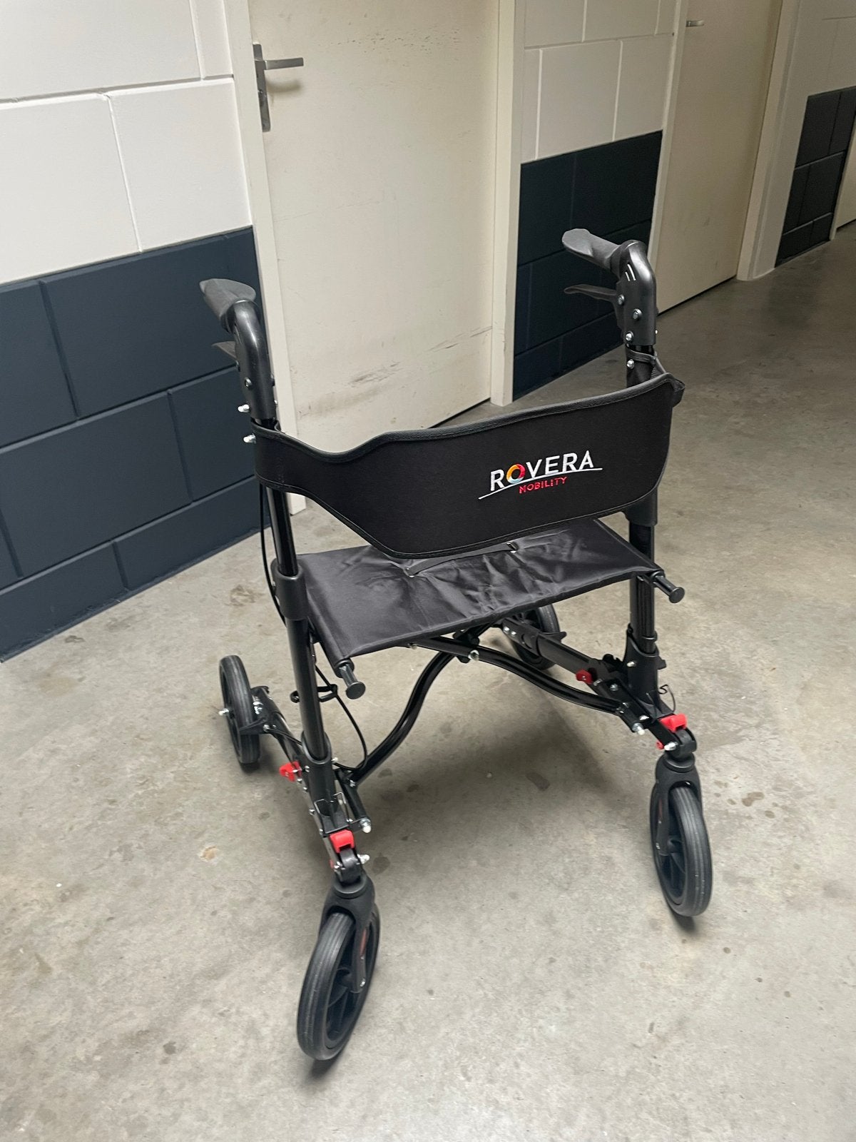 Rollator, Ophalen, Lichtgewicht, Zo goed als nieuw