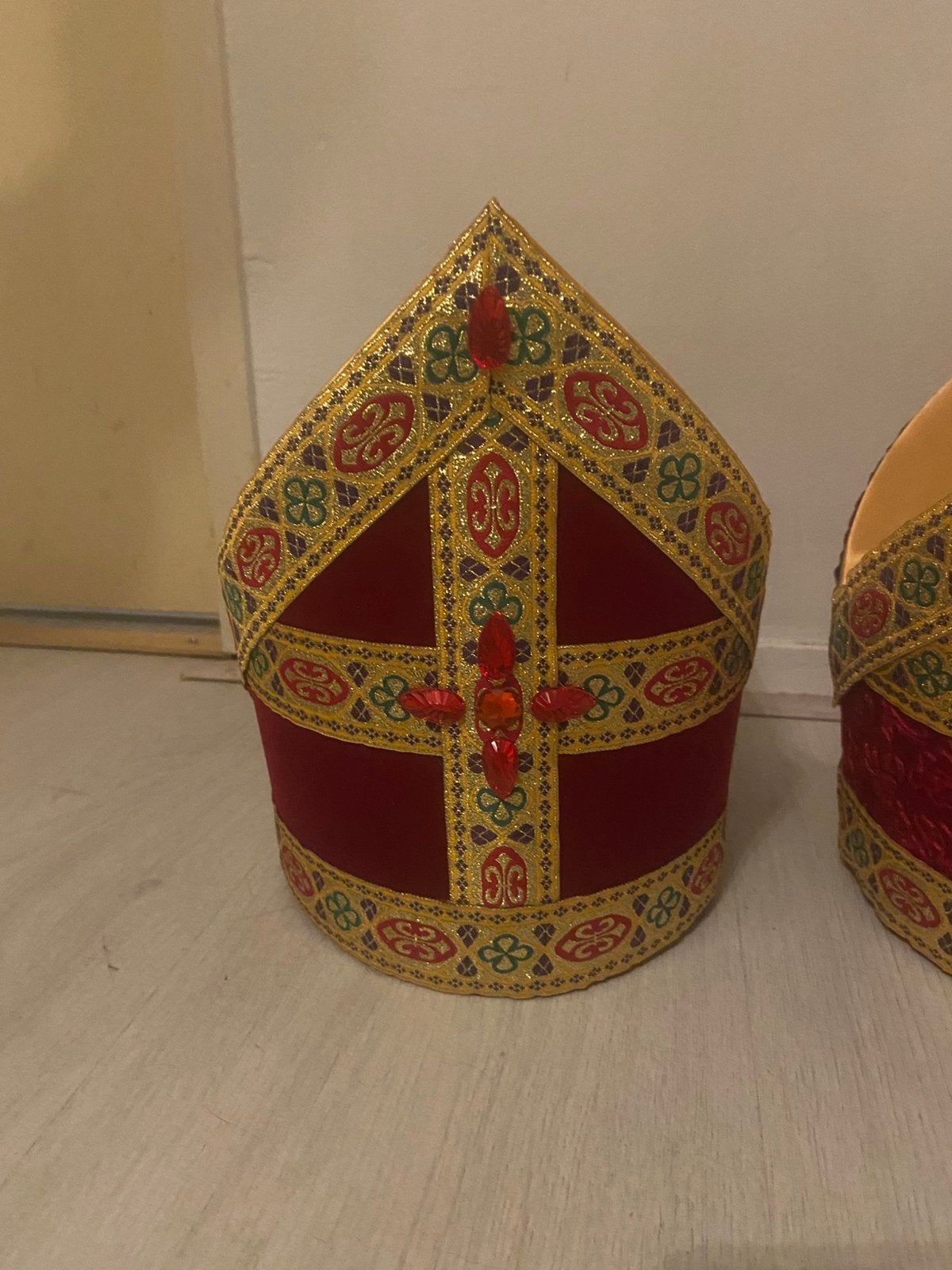 Sinterklaas mijter mini mijter Adri model, Diversen, Sinterklaas, Zo goed als nieuw, Ophalen of Verzenden