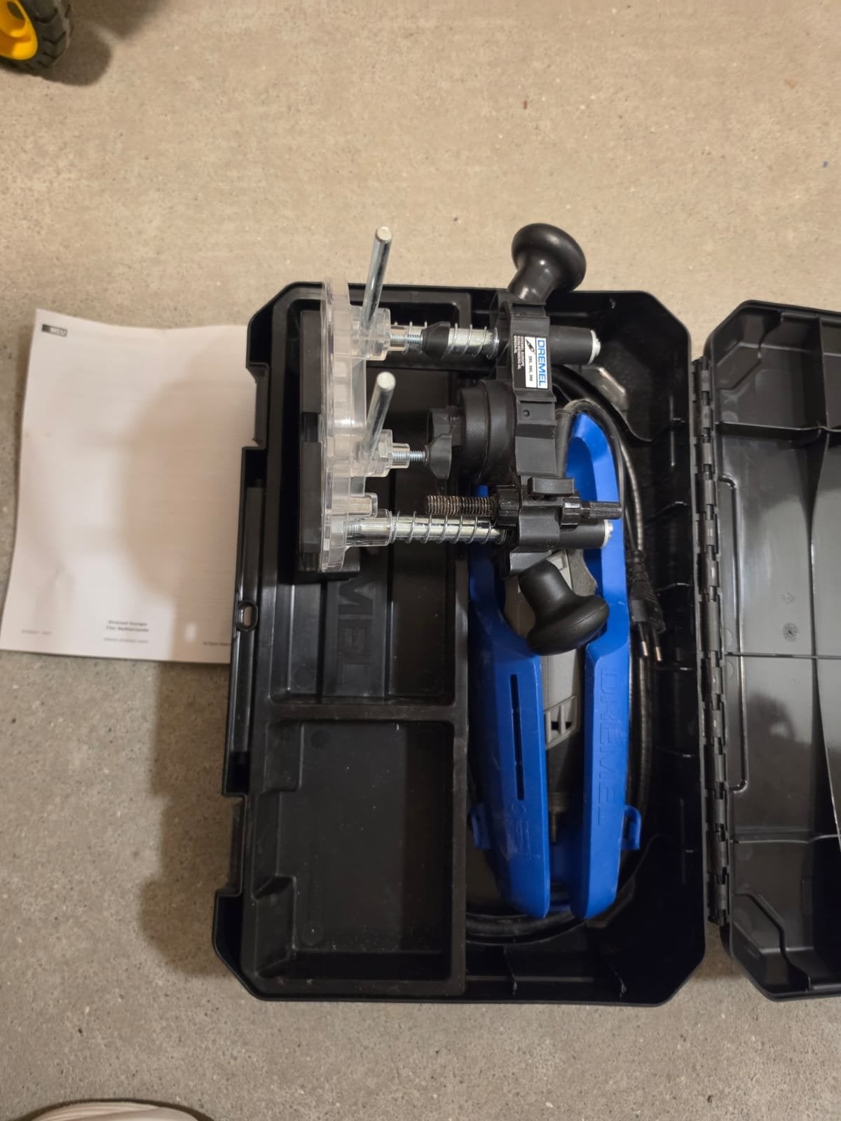 Dremel bovenfreeshulpstuk met freesmachine, Ophalen, Zo goed als nieuw, Elektrisch, Bovenfrees
