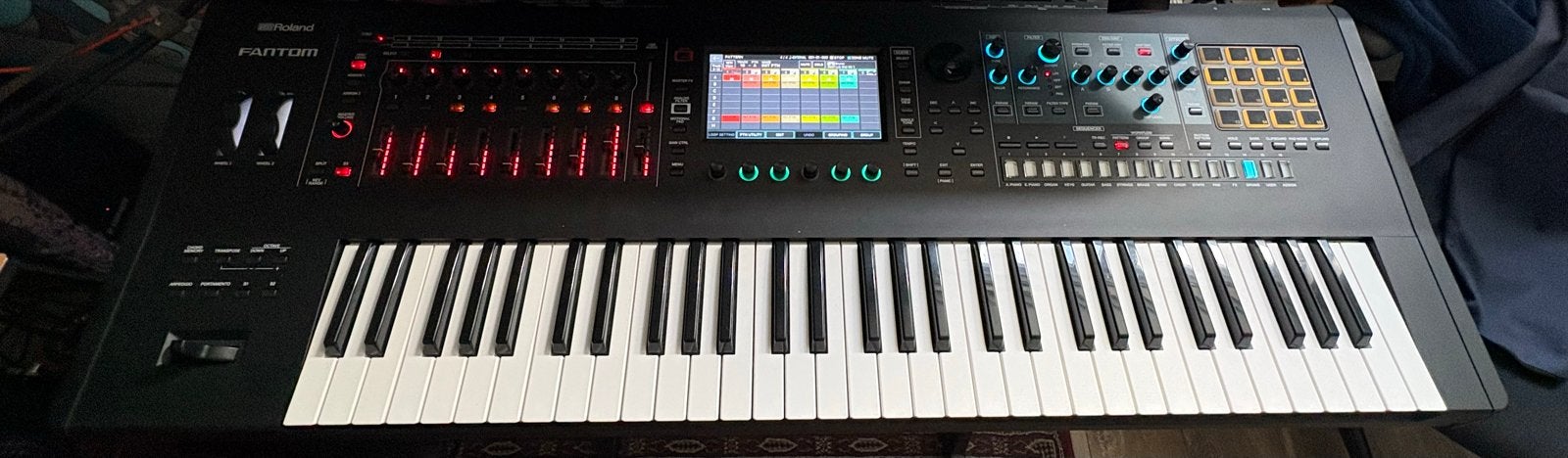 Roland Fantom 6 EX Synthesizer Workstation met Koffer, Ophalen, 88 toetsen, Roland, Zo goed als nieuw