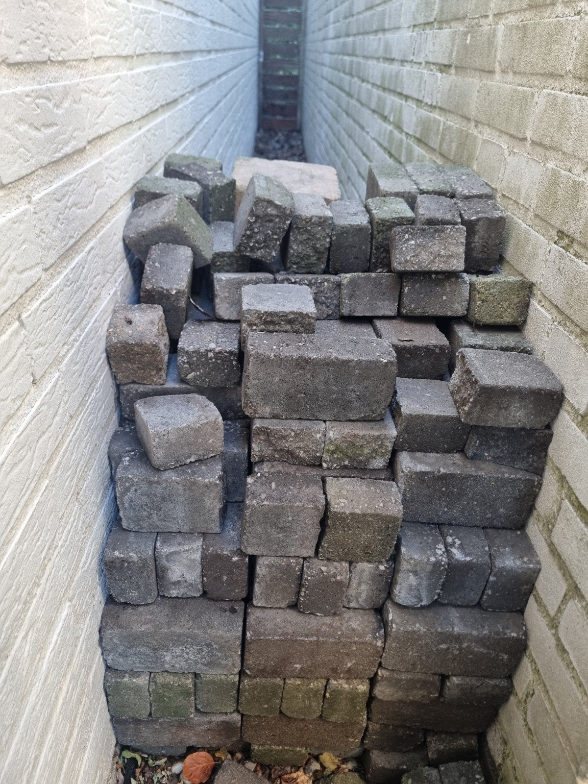 Gebruikte betontegels/klinkers voor tuin of pad, Ophalen, Overige materialen, Gebruikt, Minder dan 20 cm