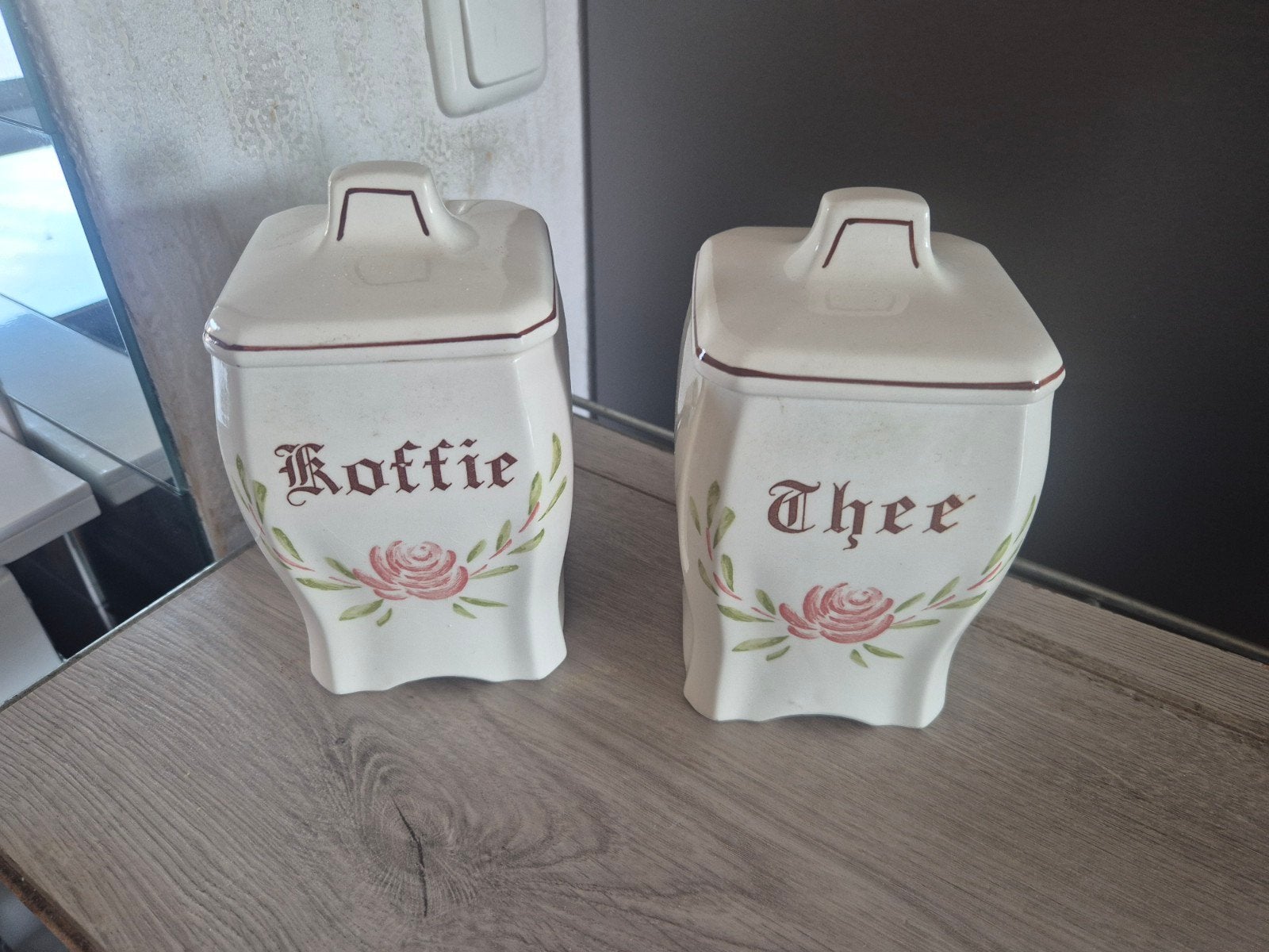 2 voorraadpotten, Huis en Inrichting, Ophalen of Verzenden, Zo goed als nieuw, Voorraadpot, Steen/keramiek
