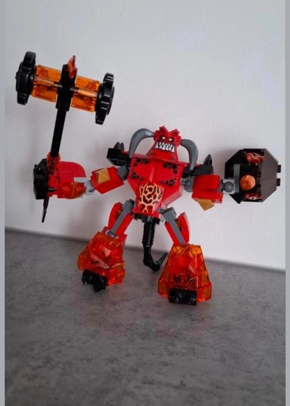 Lego Nexo Knights 70322
Axl's Torentransport, Ophalen of Verzenden, Zo goed als nieuw