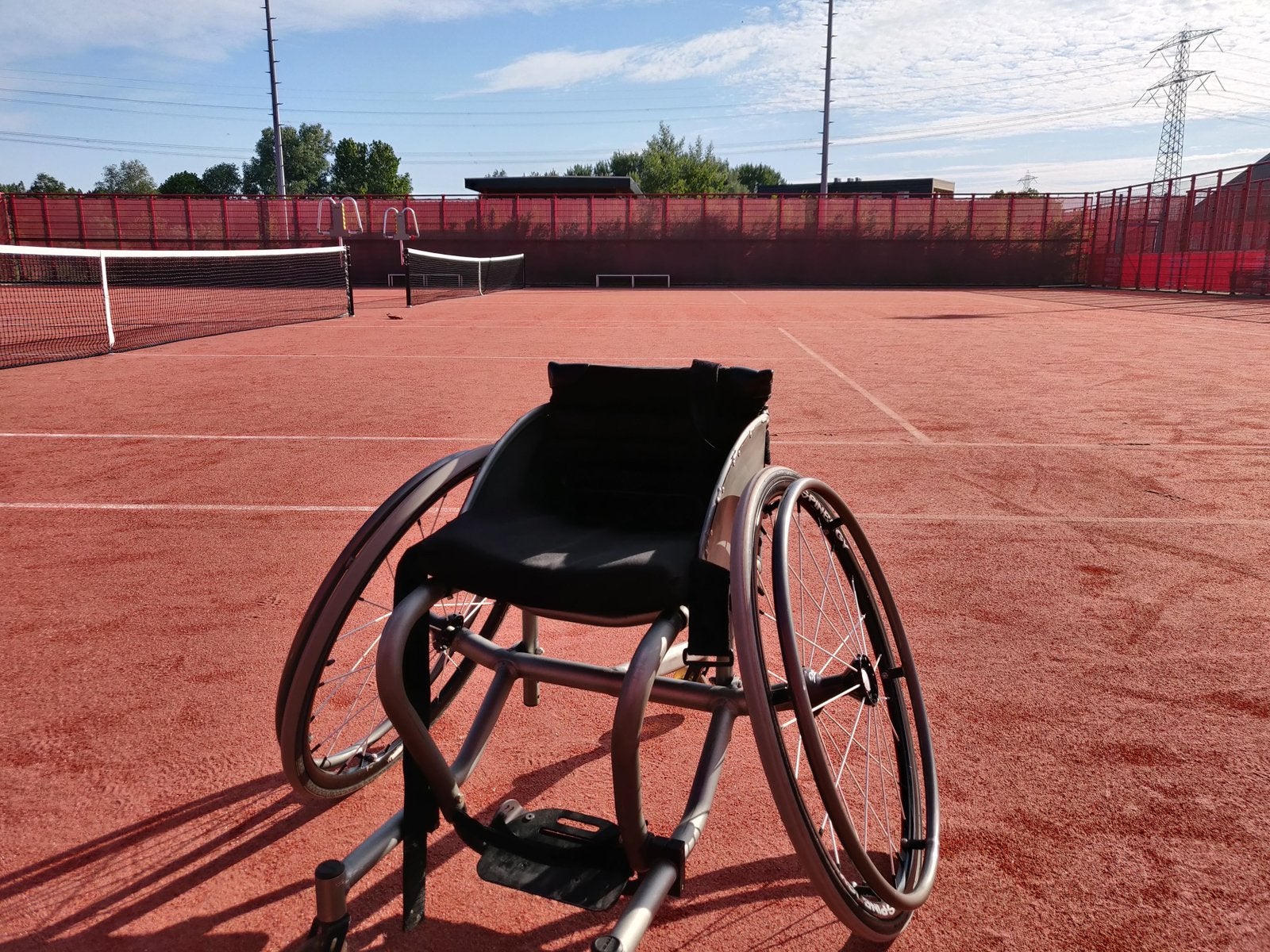 Tennis sport rolstoel, Ophalen, Zo goed als nieuw, Racket