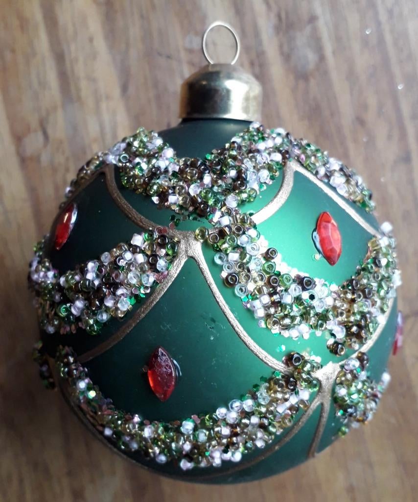Glazen kerstbal, Ophalen