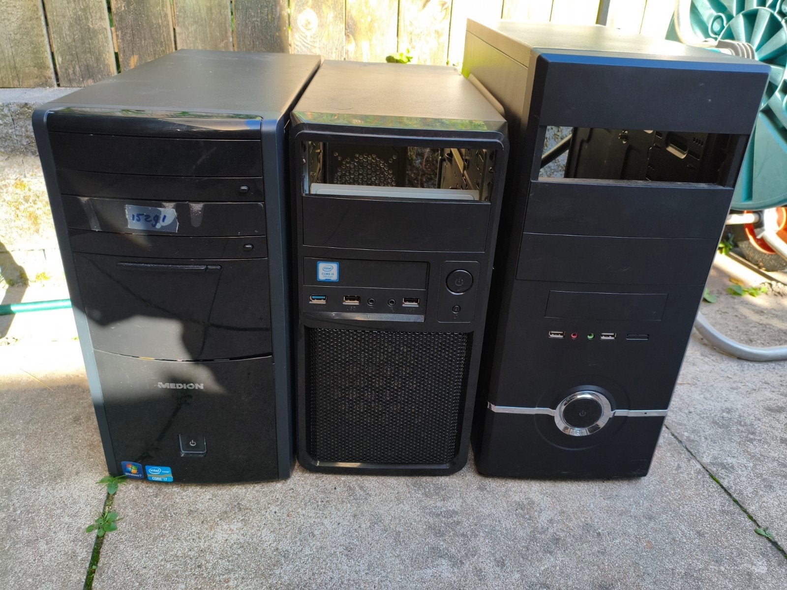 3 lege pc kasten gratis, Ophalen