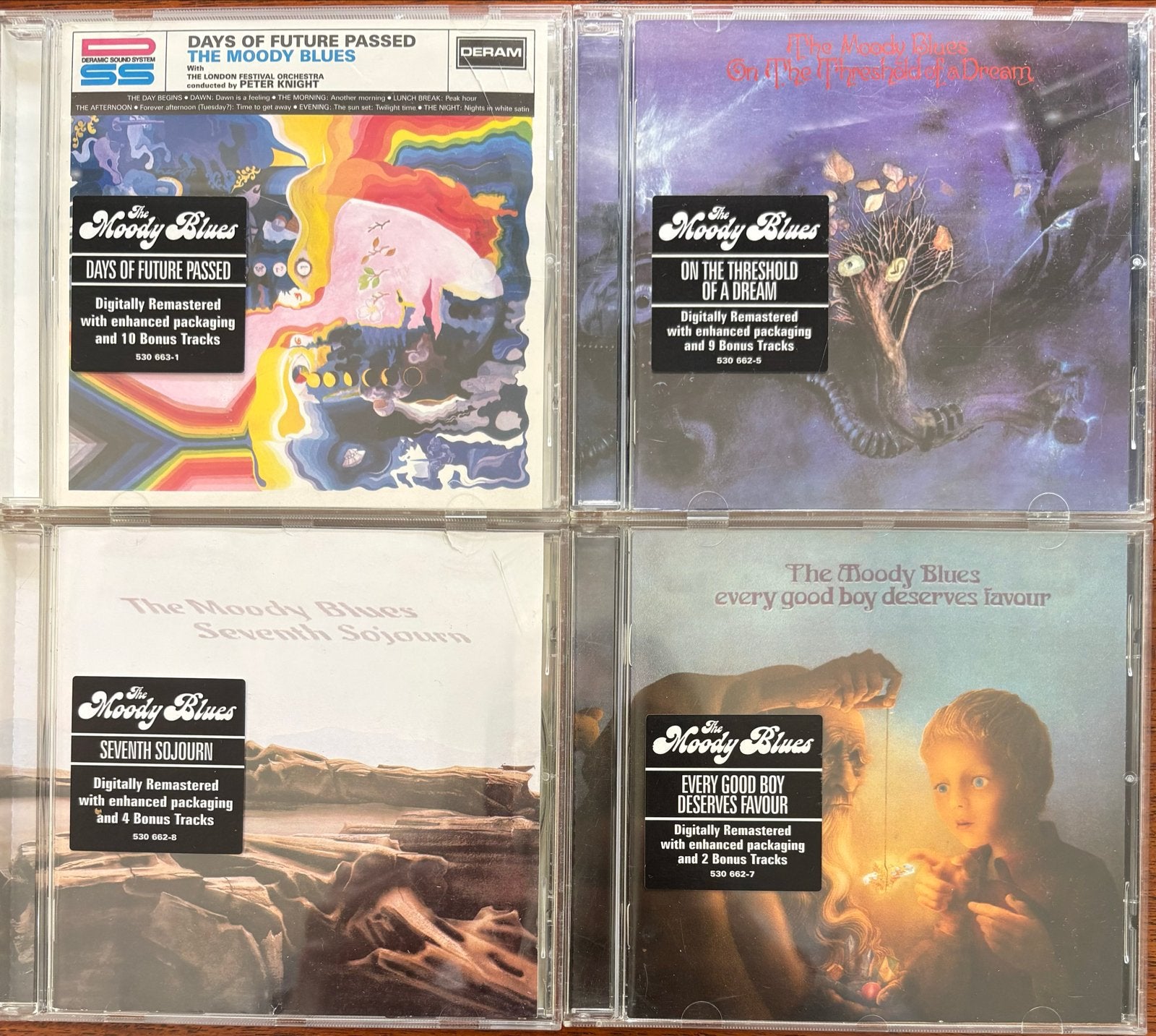 4x The Moody Blues CD's Remastered+bonus tracks, Cd's en Dvd's, Rock, Gebruikt, Ophalen of Verzenden, Remastered