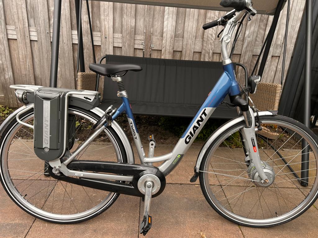 GIANT TWIST go double elektrische fiets, Fietsen en Brommers, Gebruikt, 47 tot 51 cm, 50 km per accu of meer, Ophalen