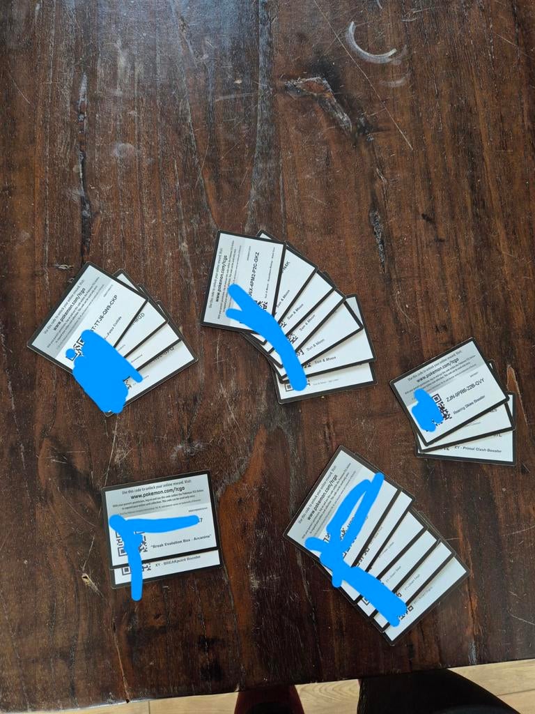 Pokemon online codes, Hobby en Vrije tijd, Verzamelkaartspellen | Pokémon, Ophalen of Verzenden, Nieuw, Meerdere kaarten