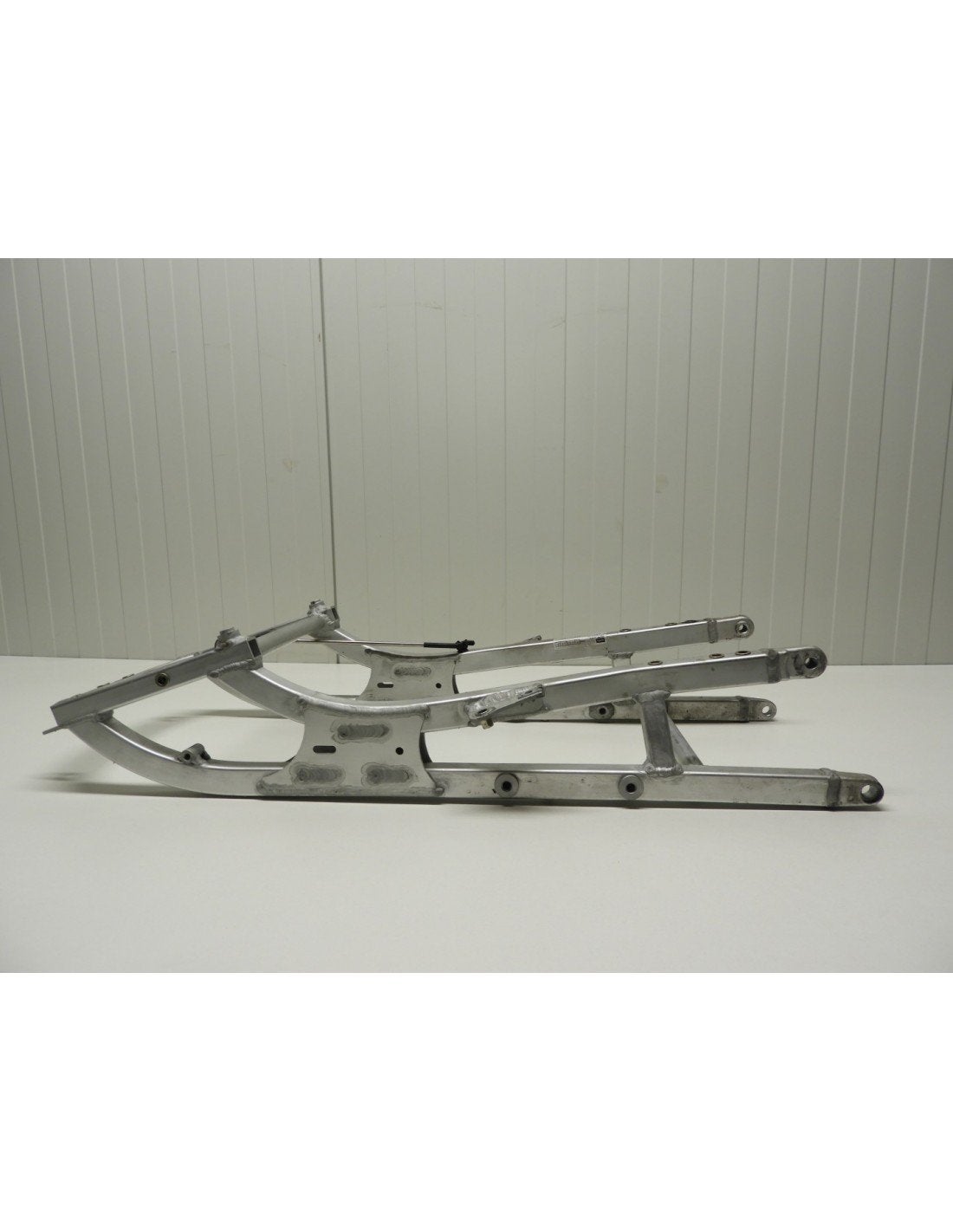 RSV1000R 1998 - 2003 Aprilia Subframe D1-42047