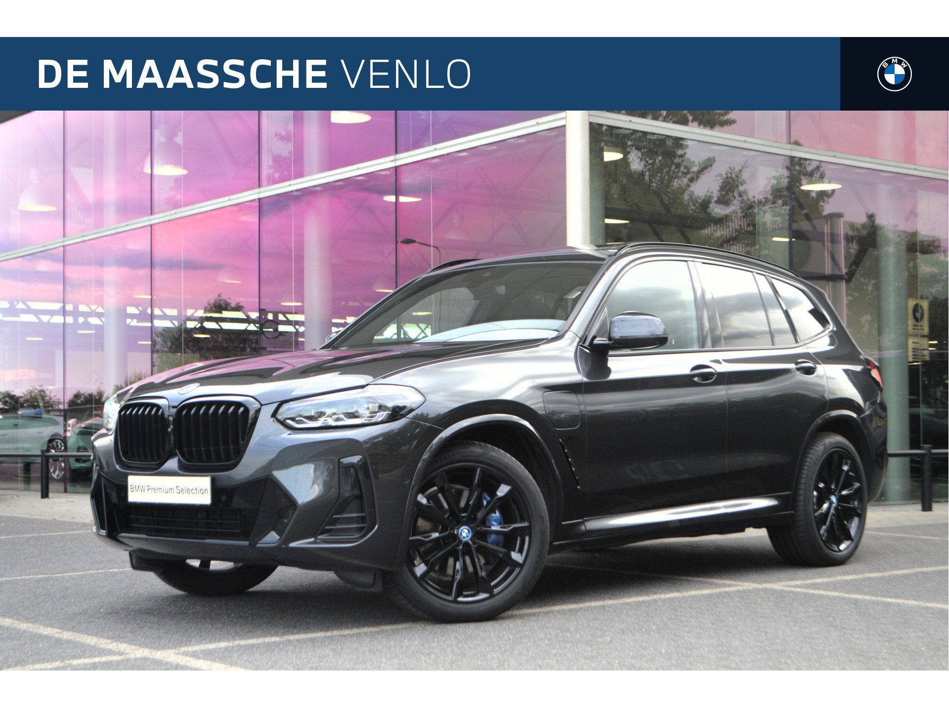BMW X3 xDrive30e M Sport Automaat / Panoramadak / Sportstoel, Gebruikt, Bedrijf, Vierwielaandrijving, SUV of Terreinwagen