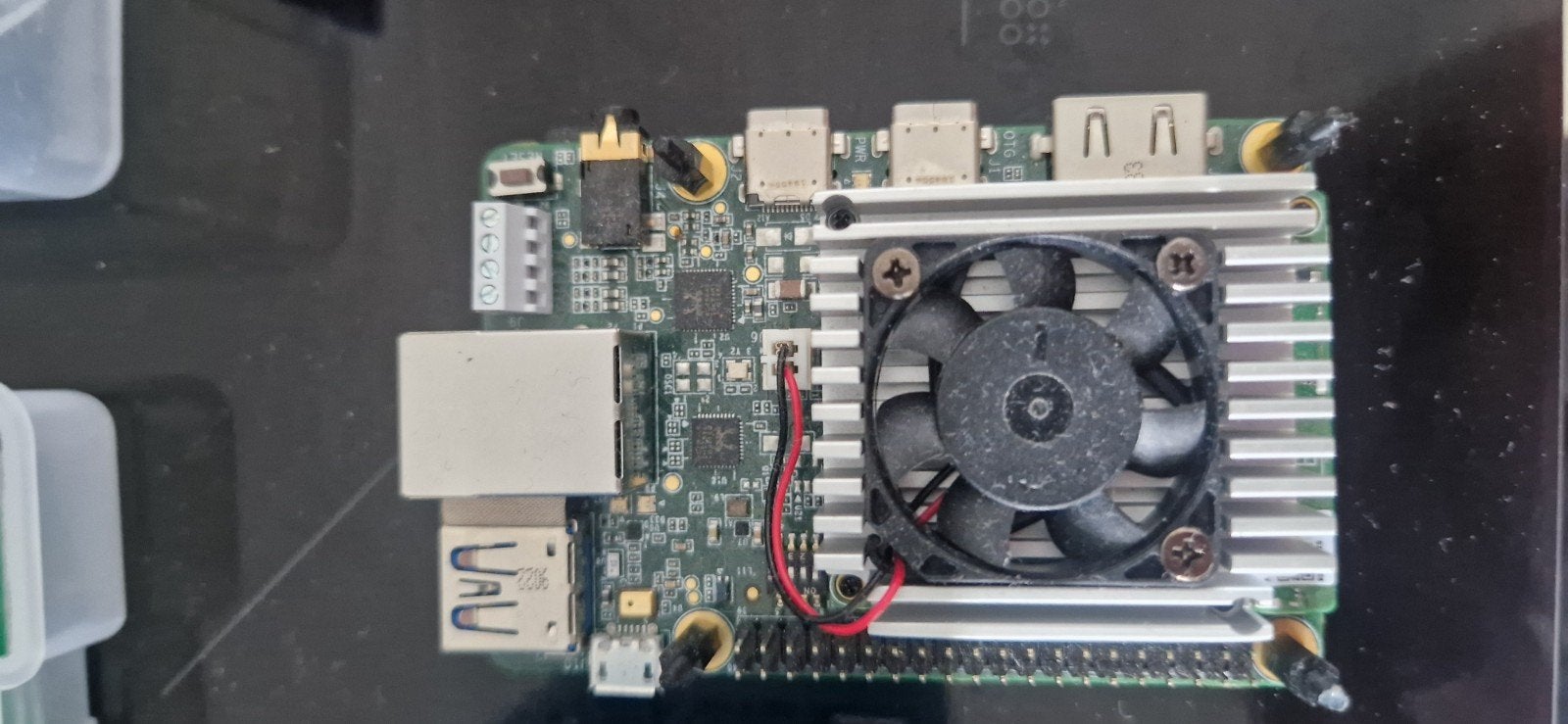 Raspberry Pi 4 8GB + Google Coral Dev Board, Ophalen, Gebruikt, Raspberry Pi, Google Coral, Afhankelijk van SD-kaart