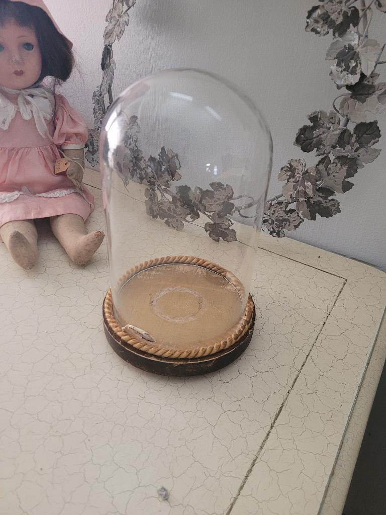 Vintage stolpje met houten onderbord, Huis en Inrichting, Woonaccessoires | Stolpen, Heikant 21 Kaatsheuvel, Belle Vieille Brocante