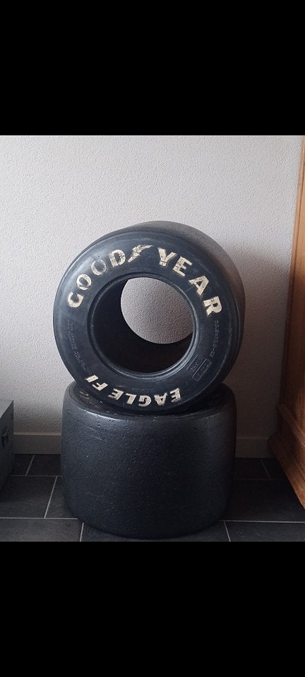 mooie set goodyear eagle f1 banden, Verzamelen, Ophalen, Zo goed als nieuw, Formule 1
