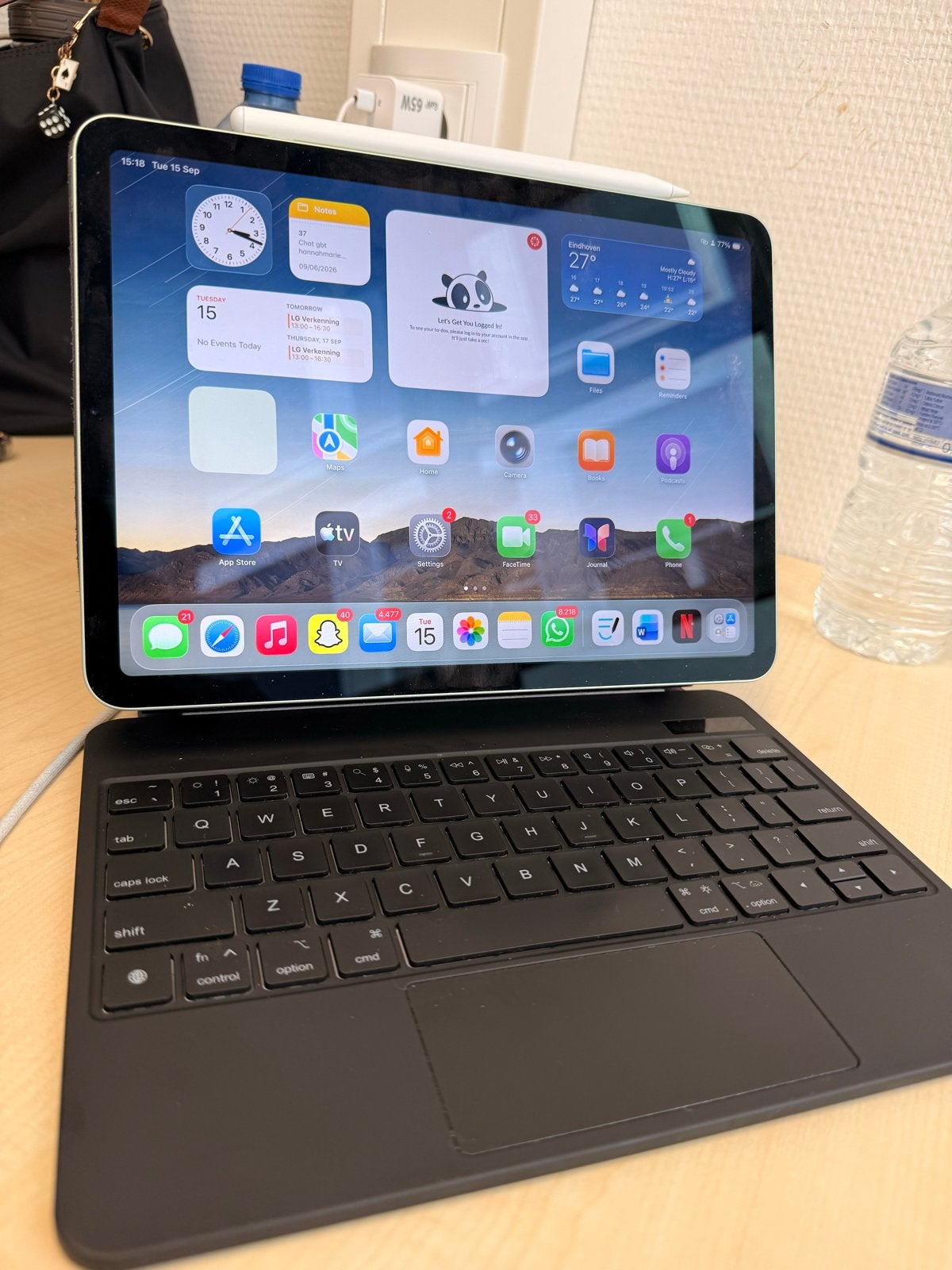 iPad Air4the gen Magnetic wireless Keyboardcase en Pencil, Computers en Software, Apple iPad Air, Zo goed als nieuw, 64 GB, Wi-Fi
