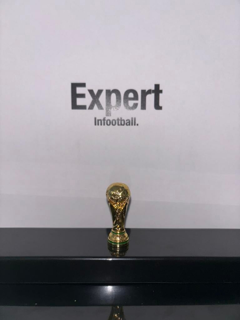 Wk mini beker, Ophalen of Verzenden, Nieuw, Buitenlandse clubs, Beeldje of Poppetje