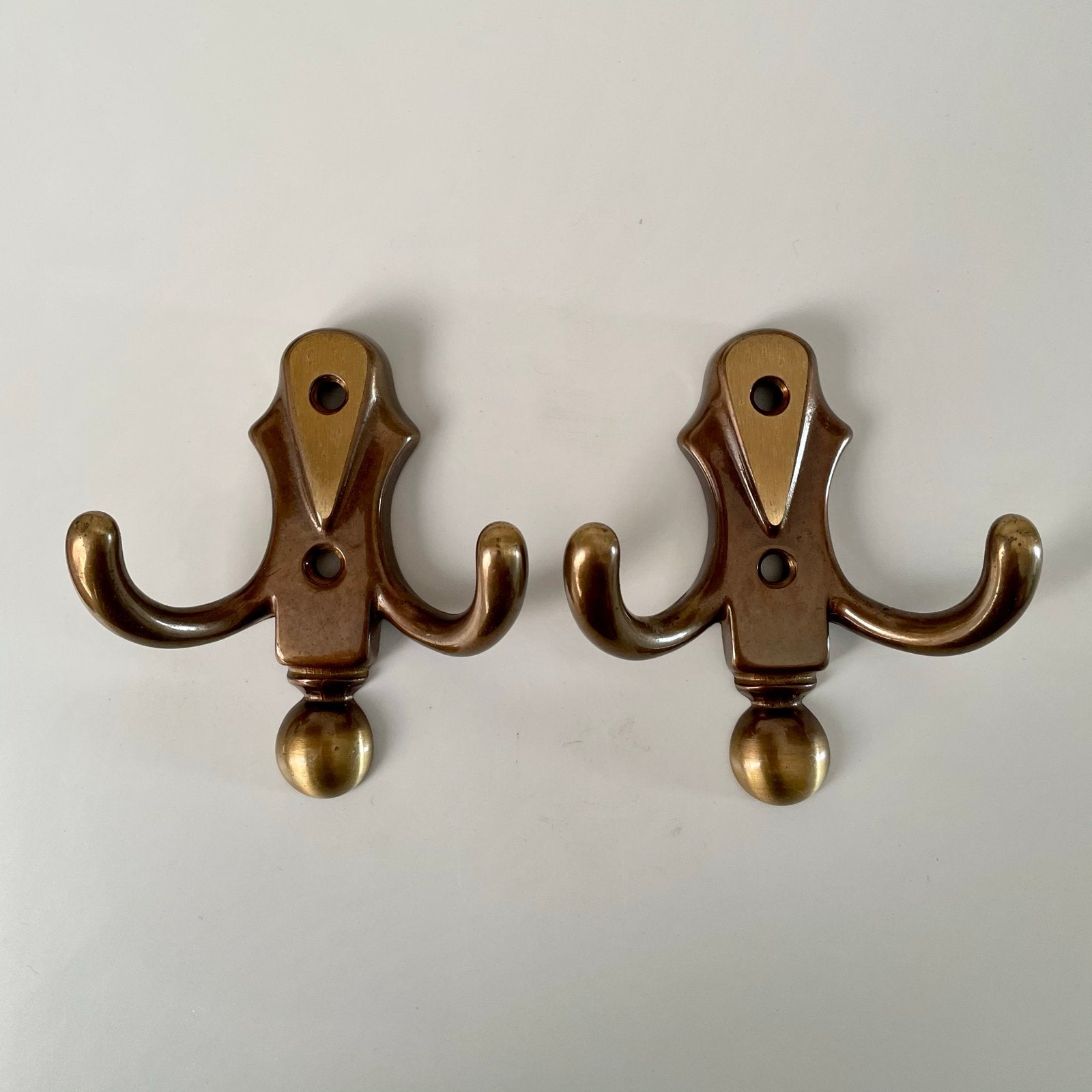 Set van 2 vintage bronzen kapstokhaken, Ophalen, Wandhaken, Zo goed als nieuw, Minder dan 100 cm