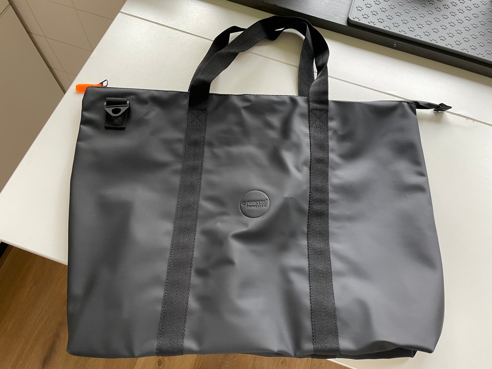 Stijlvolle zwarte reistas - Ruim en praktisch, Ophalen, Nieuw, Zwart, 30 cm of meer